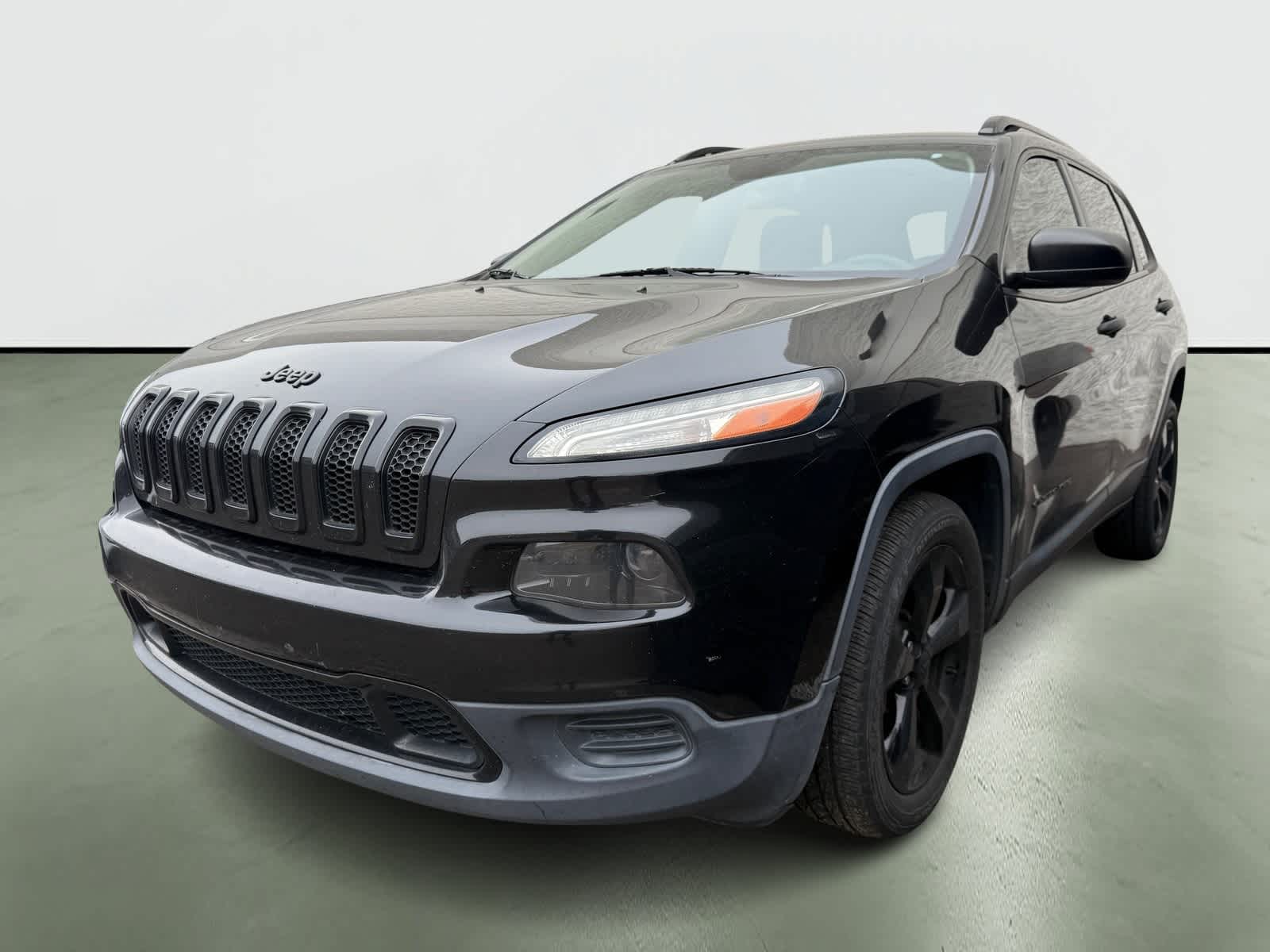 Thumbnail: 2016 Jeep Cherokee - 2