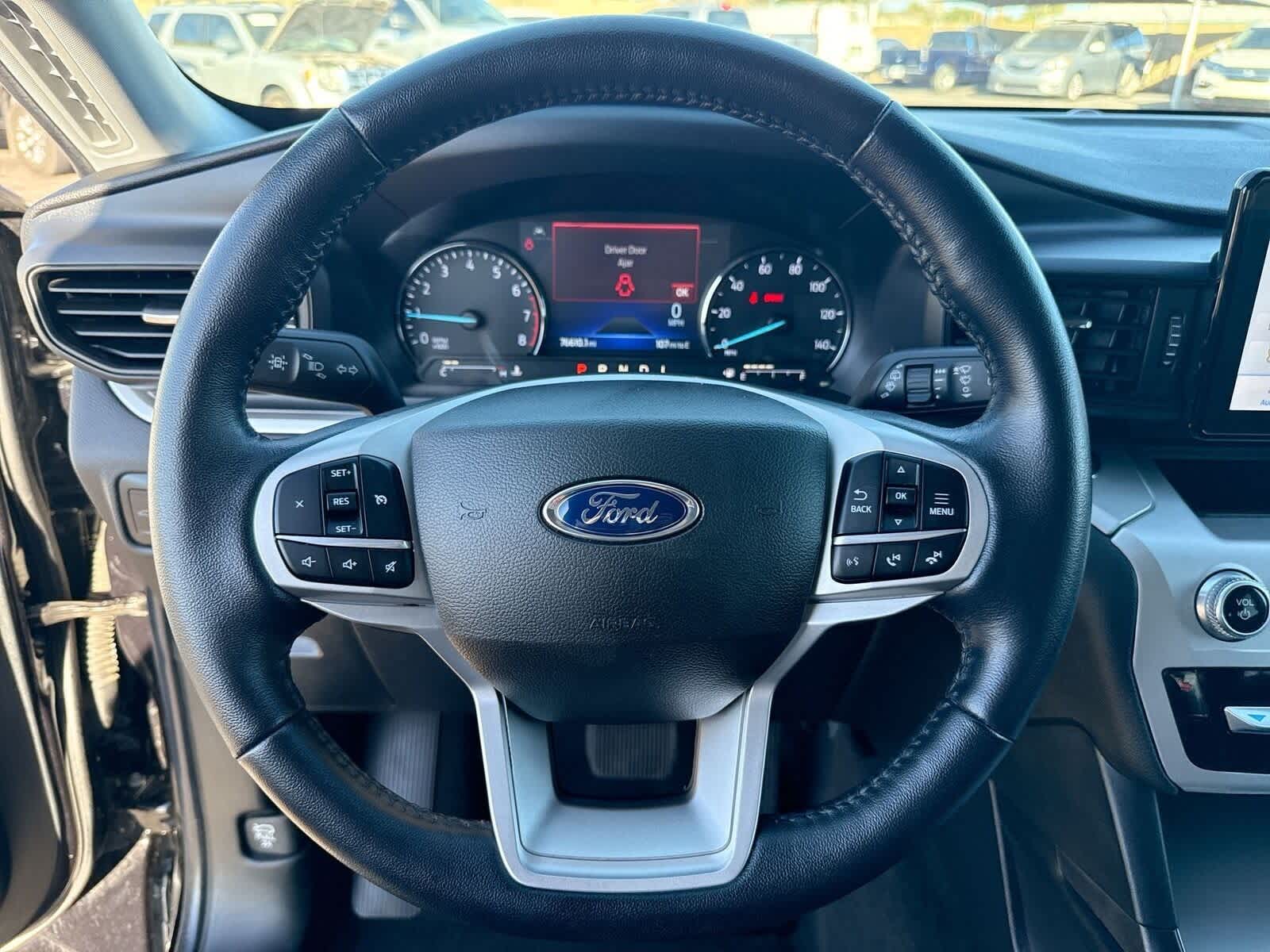 Thumbnail: 2022 Ford Explorer - 25