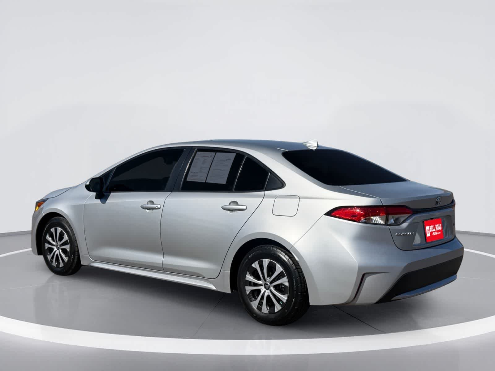 Thumbnail: 2022 Toyota Corolla - 3