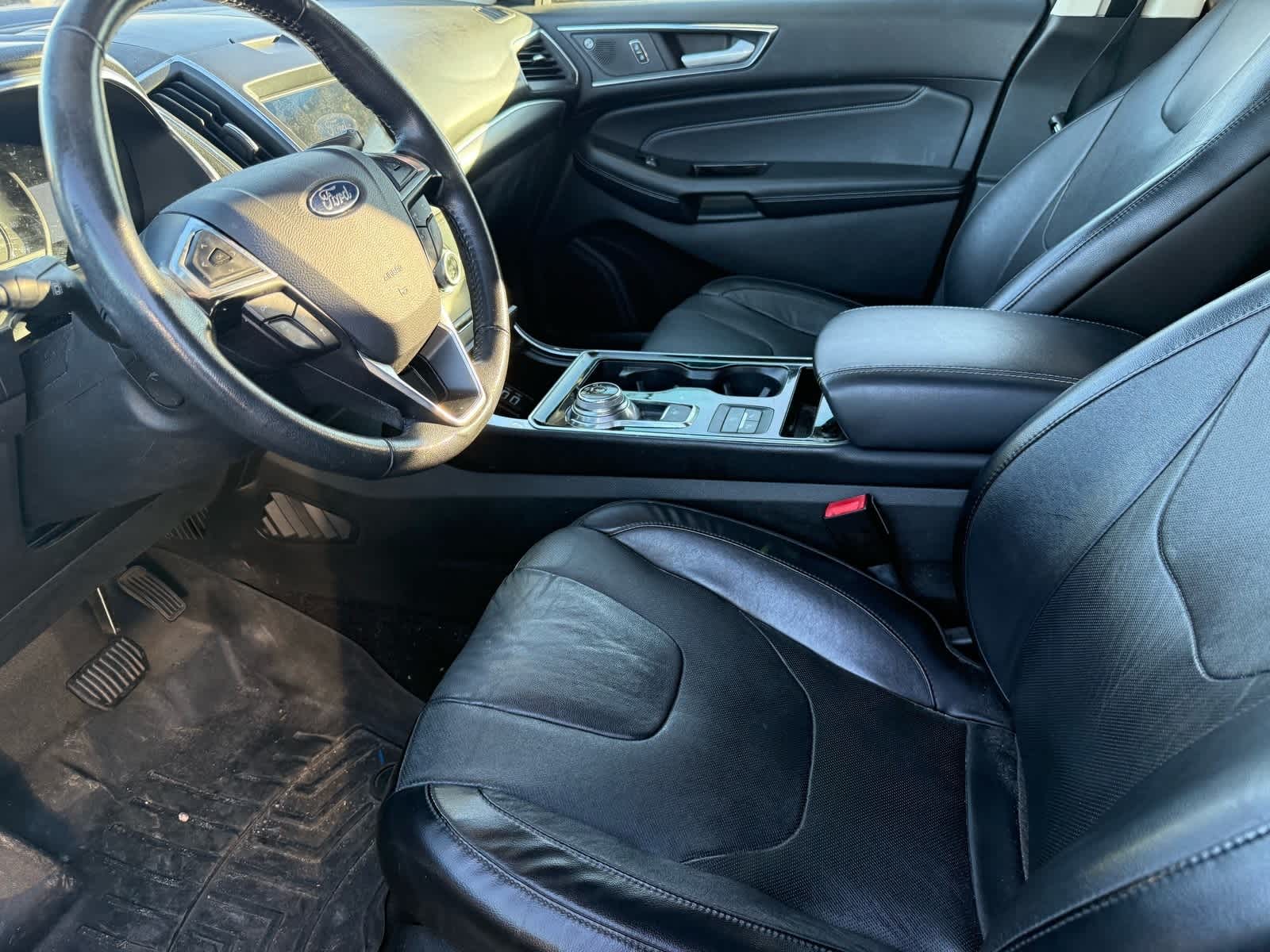 Thumbnail: 2019 Ford Edge - 14