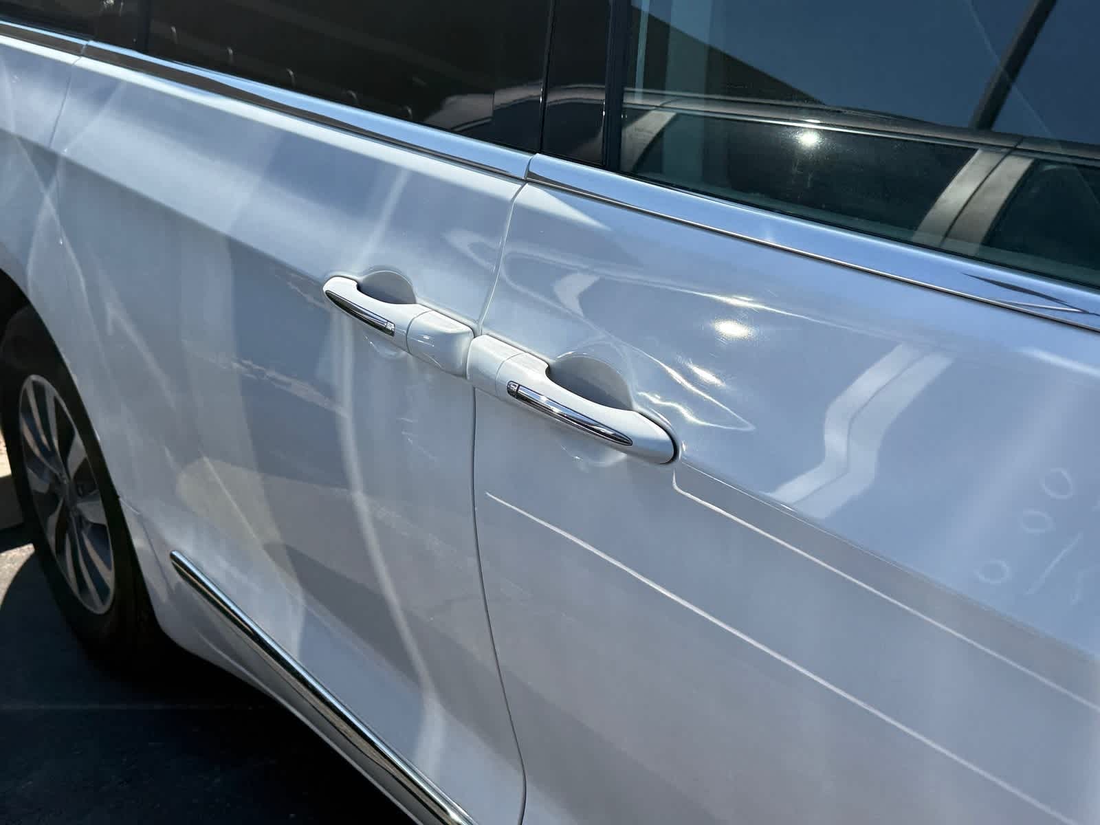 Thumbnail: 2023 Chrysler Pacifica - 5