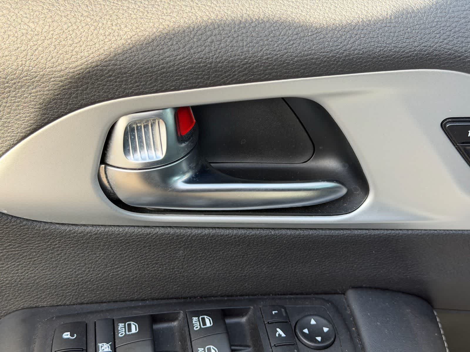 Thumbnail: 2025 Chrysler Pacifica - 14