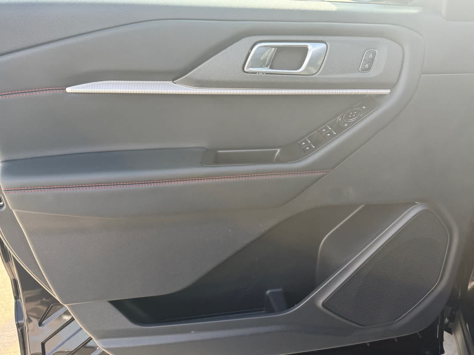 Thumbnail: 2025 Ford Explorer - 13