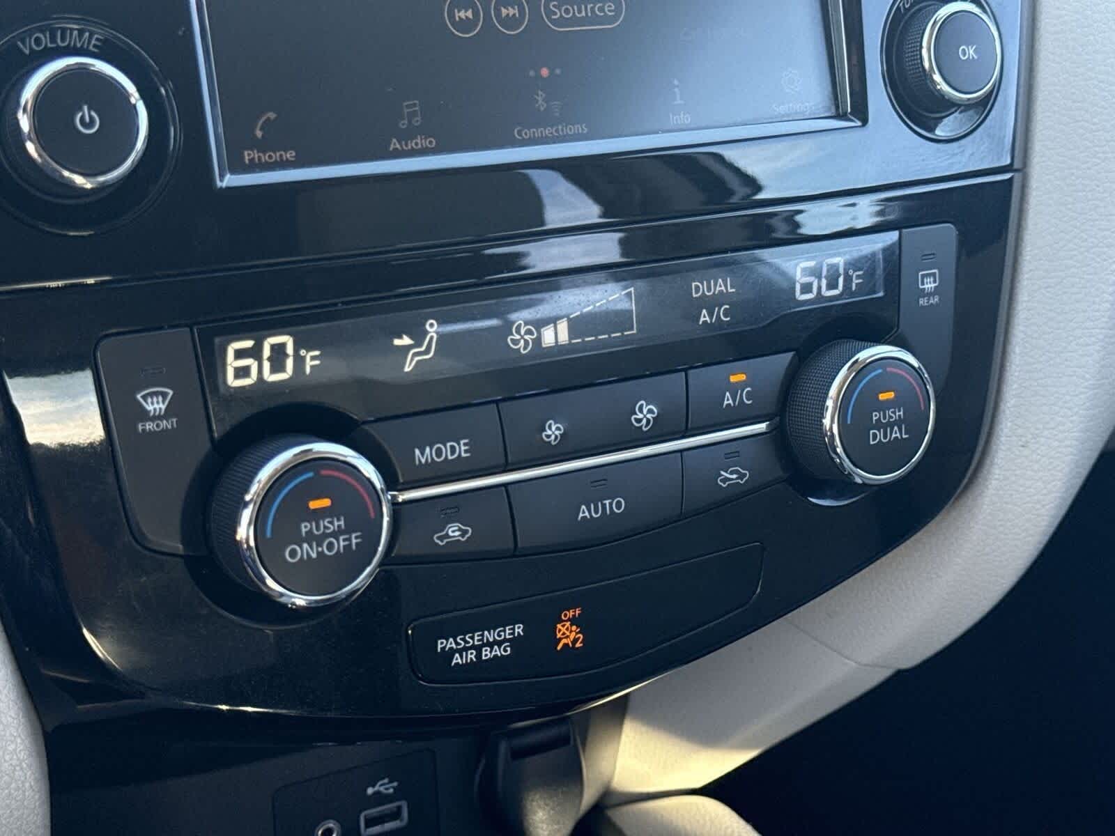 Thumbnail: 2020 Nissan Rogue Sport - 22