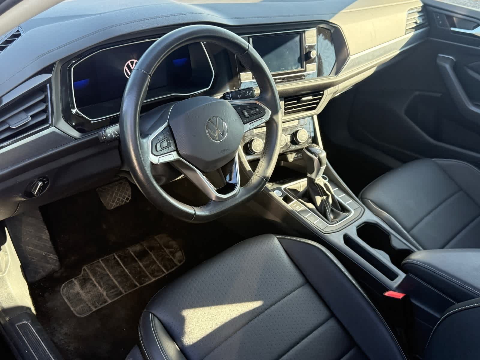 Thumbnail: 2024 Volkswagen Jetta - 17