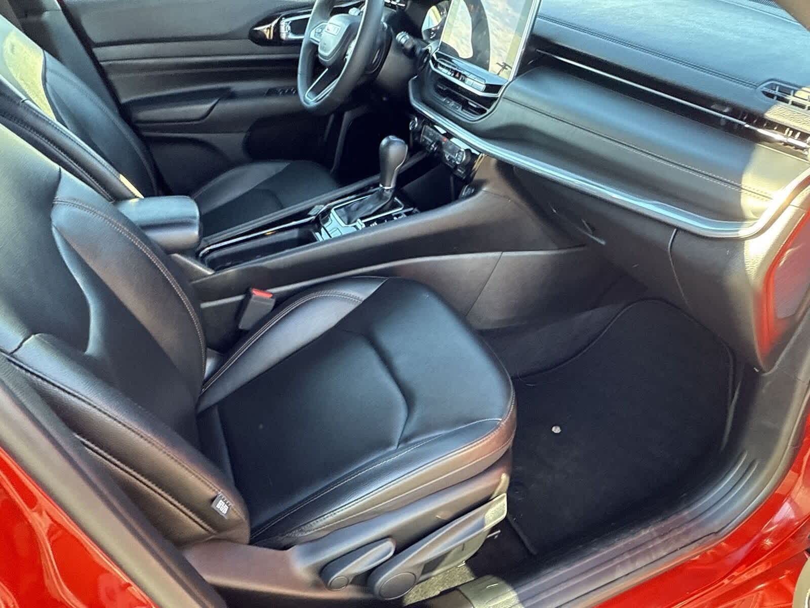 Thumbnail: 2023 Jeep Compass - 11