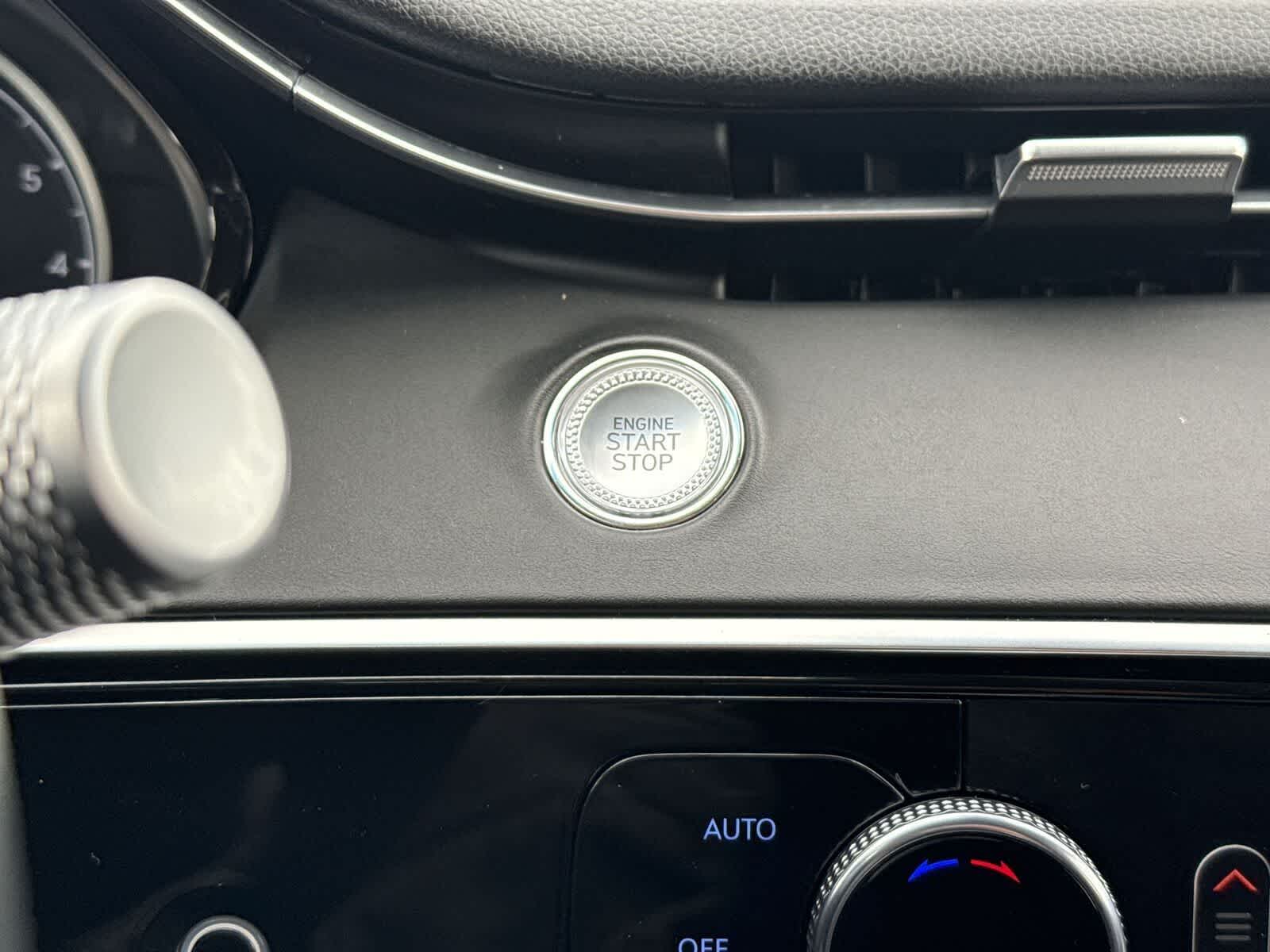 Thumbnail: 2025 Genesis GV70 - 26