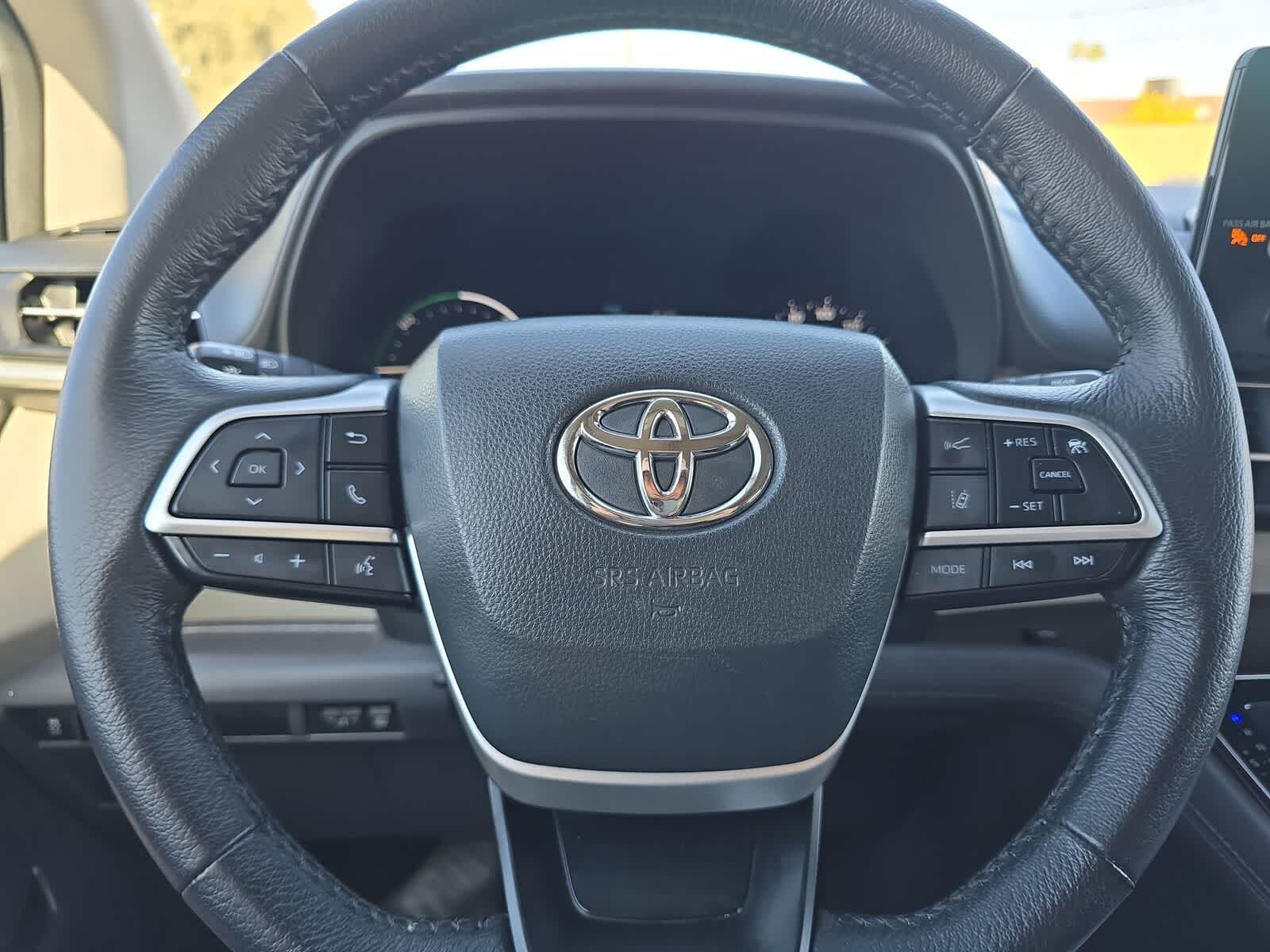 Thumbnail: 2024 Toyota Sienna - 27