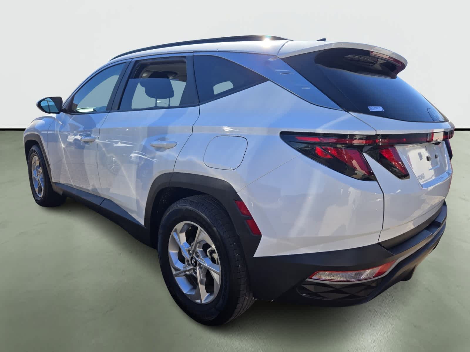 Thumbnail: 2024 Hyundai Tucson - 3