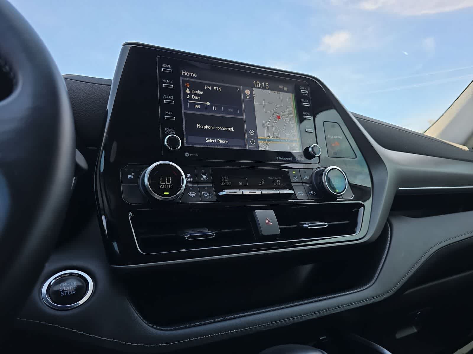 Thumbnail: 2022 Toyota Highlander - 20