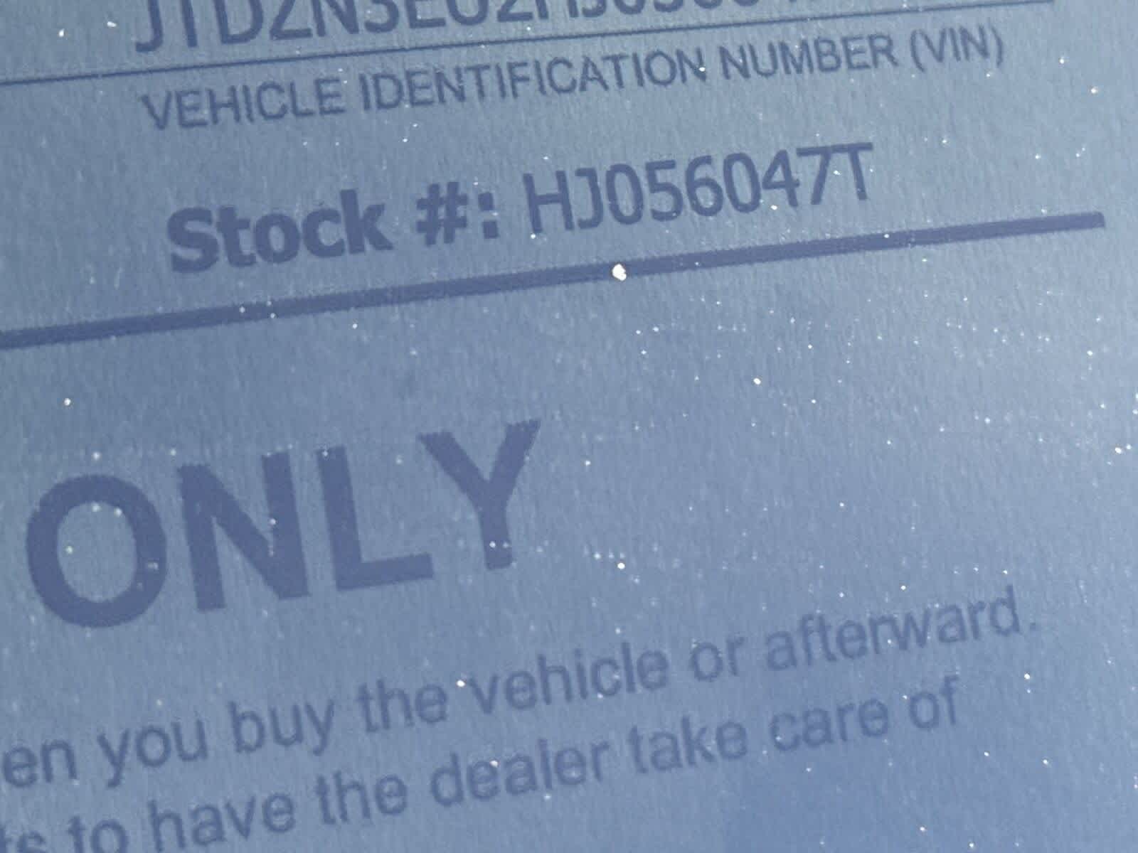 Thumbnail: 2017 Toyota Prius v - 35