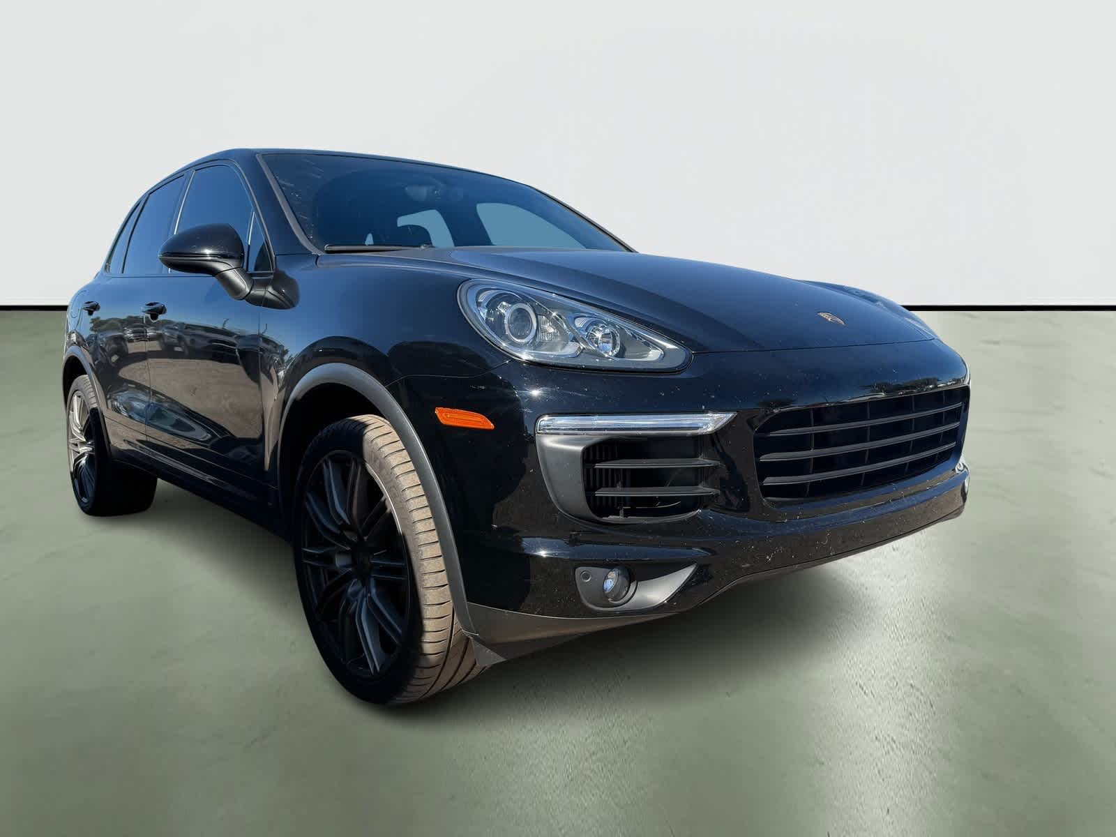 Thumbnail: 2016 Porsche Cayenne - 5