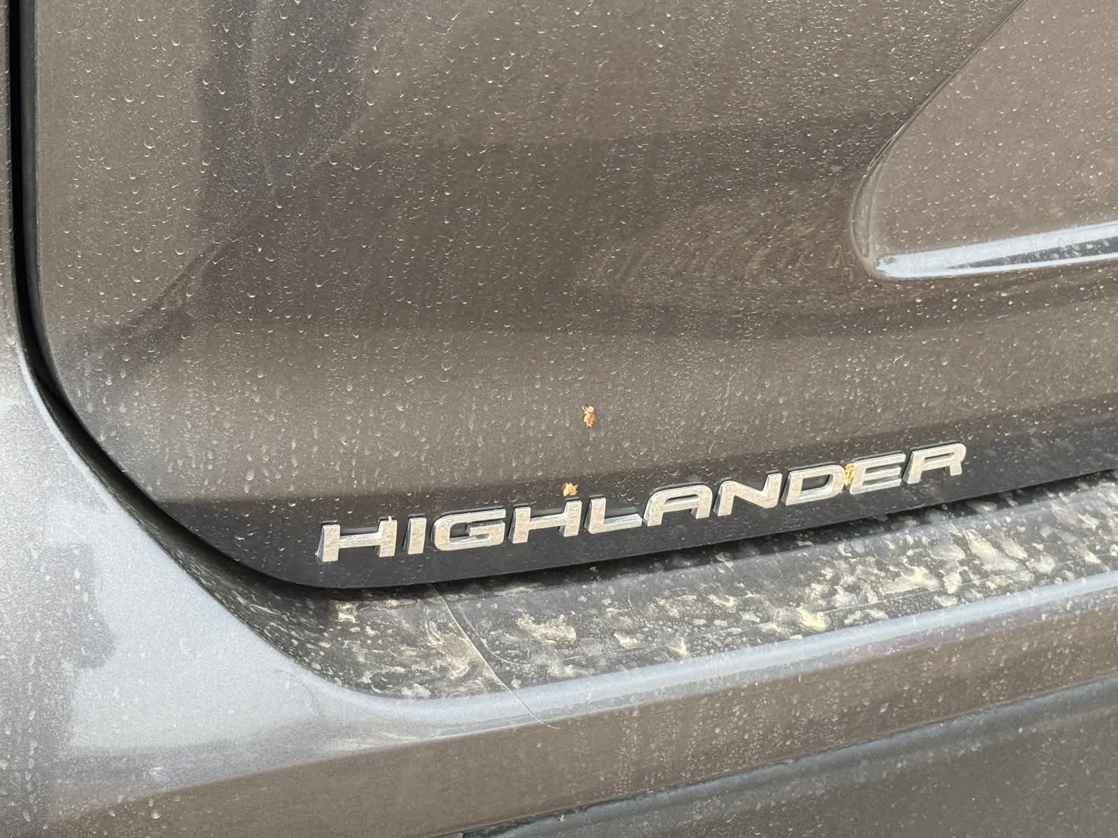 Thumbnail: 2023 Toyota Highlander - 8