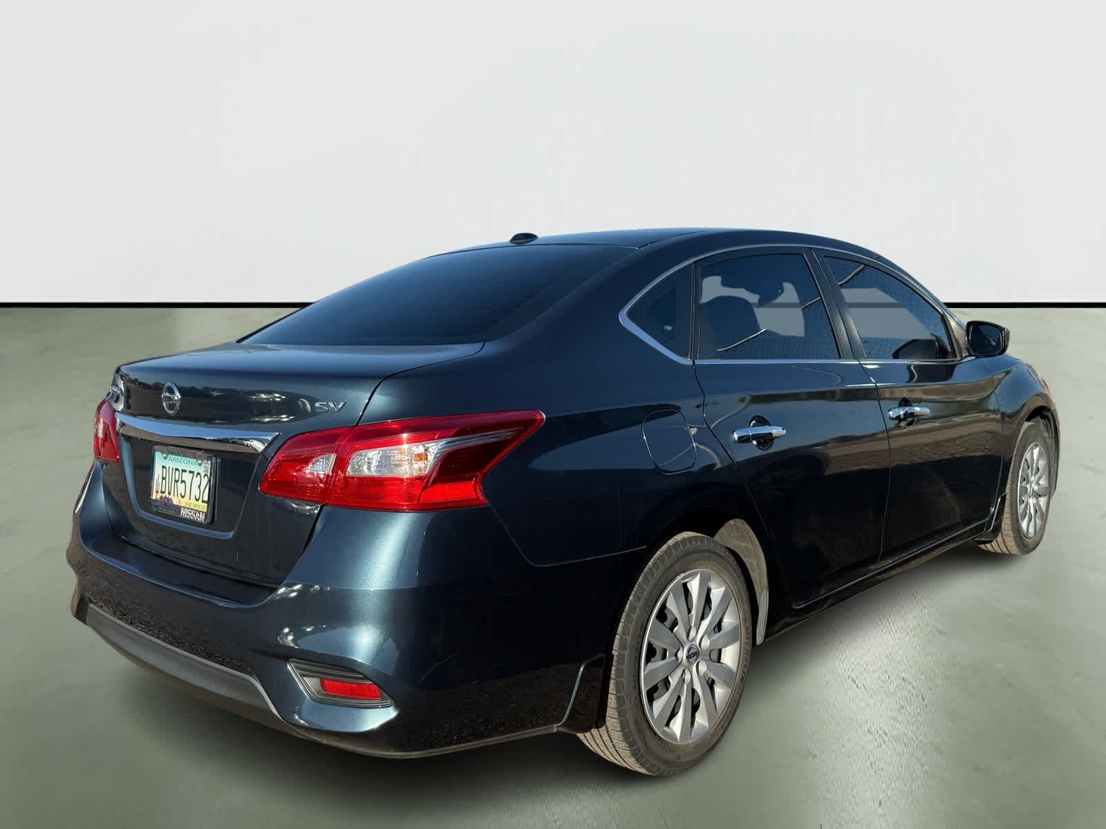 Thumbnail: 2016 Nissan Sentra - 4