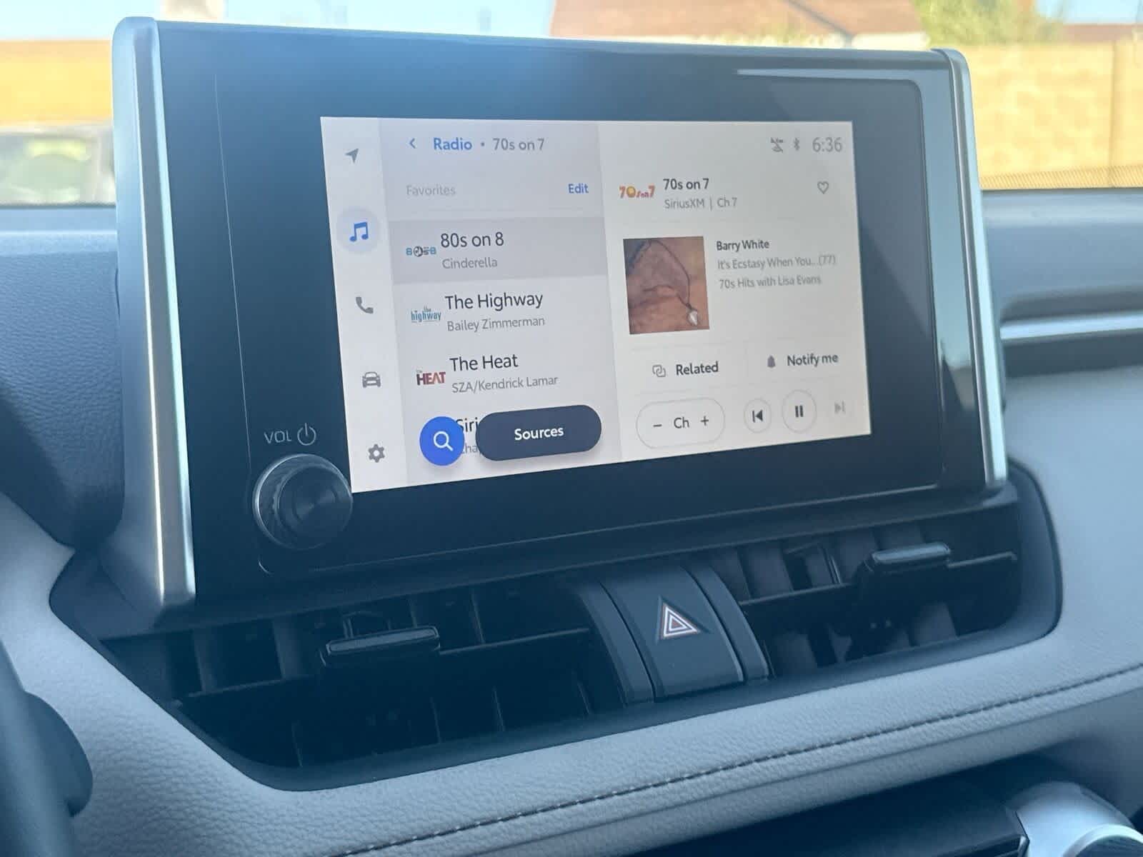 Thumbnail: 2023 Toyota RAV4 - 19