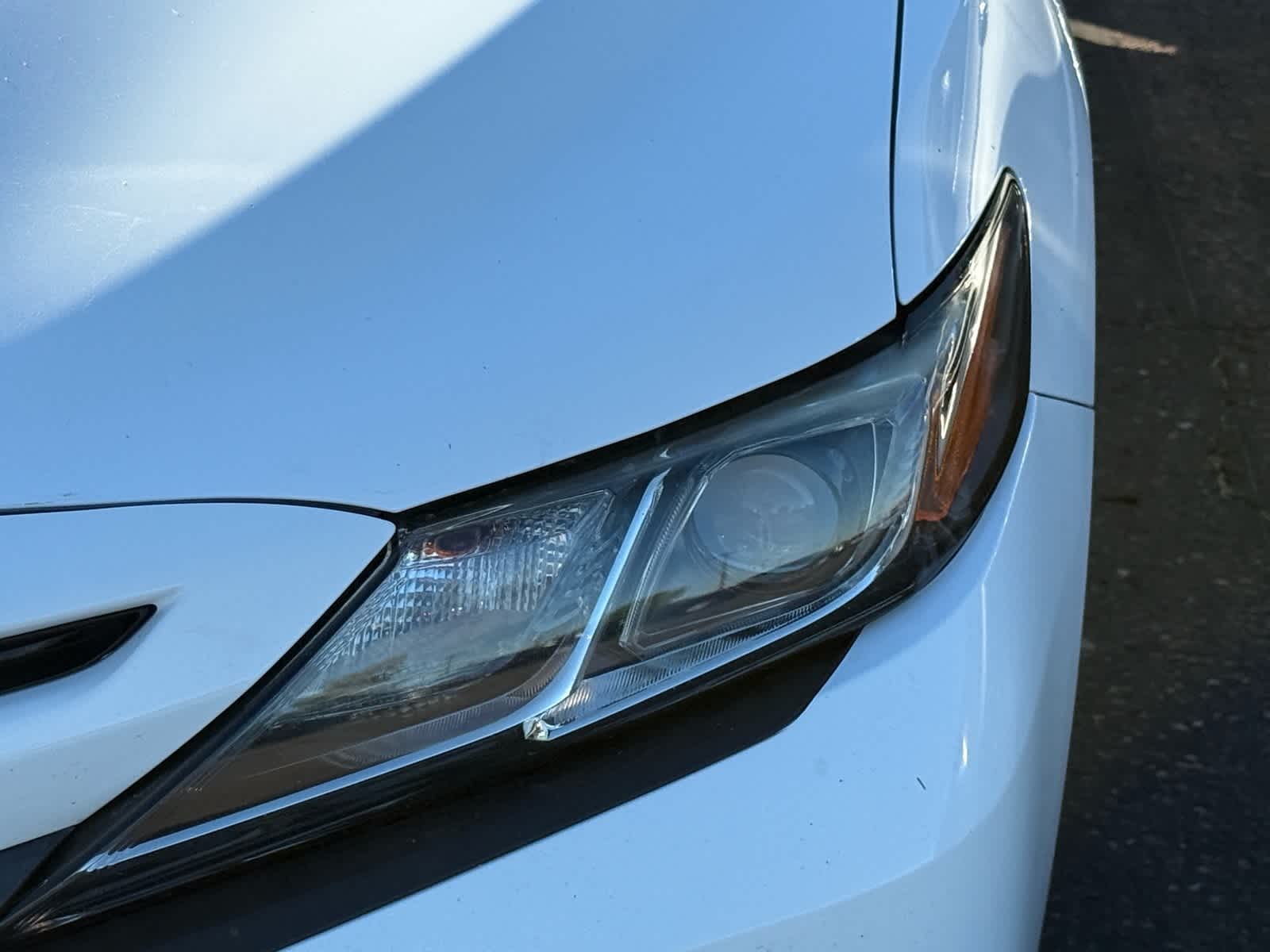 Thumbnail: 2018 Toyota Camry - 19