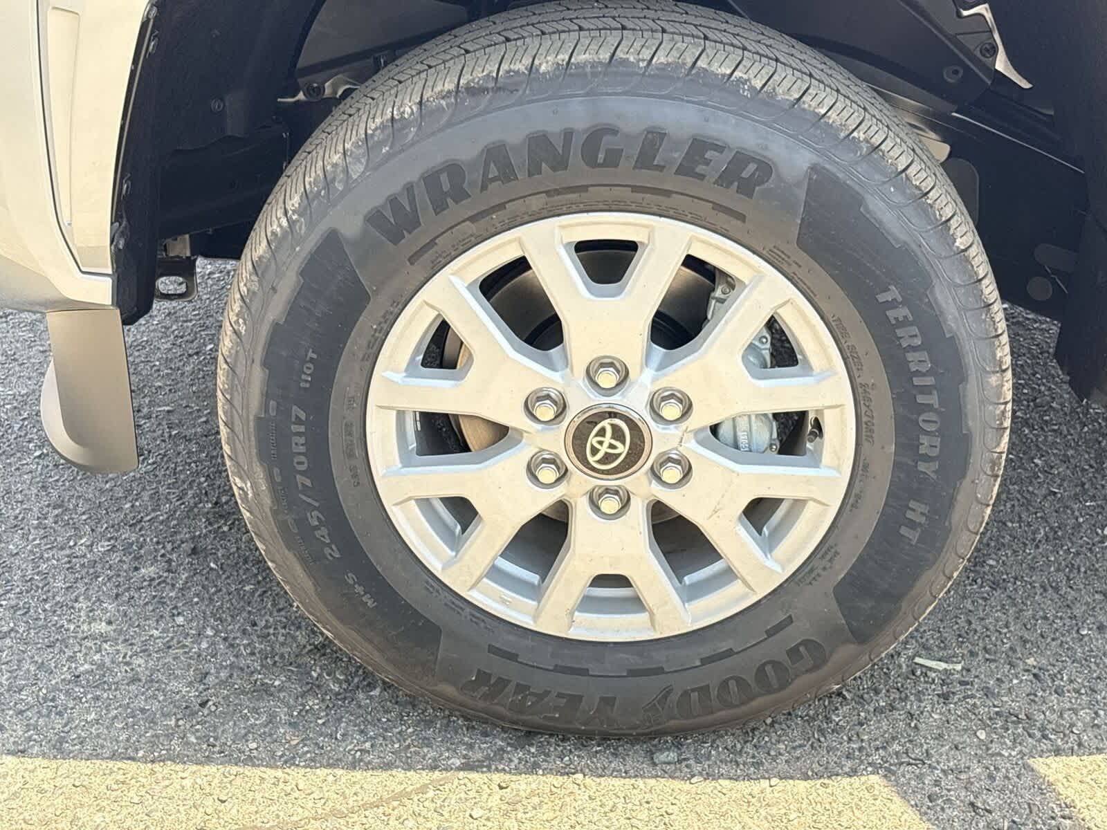 Thumbnail: 2025 Toyota Tacoma - 10