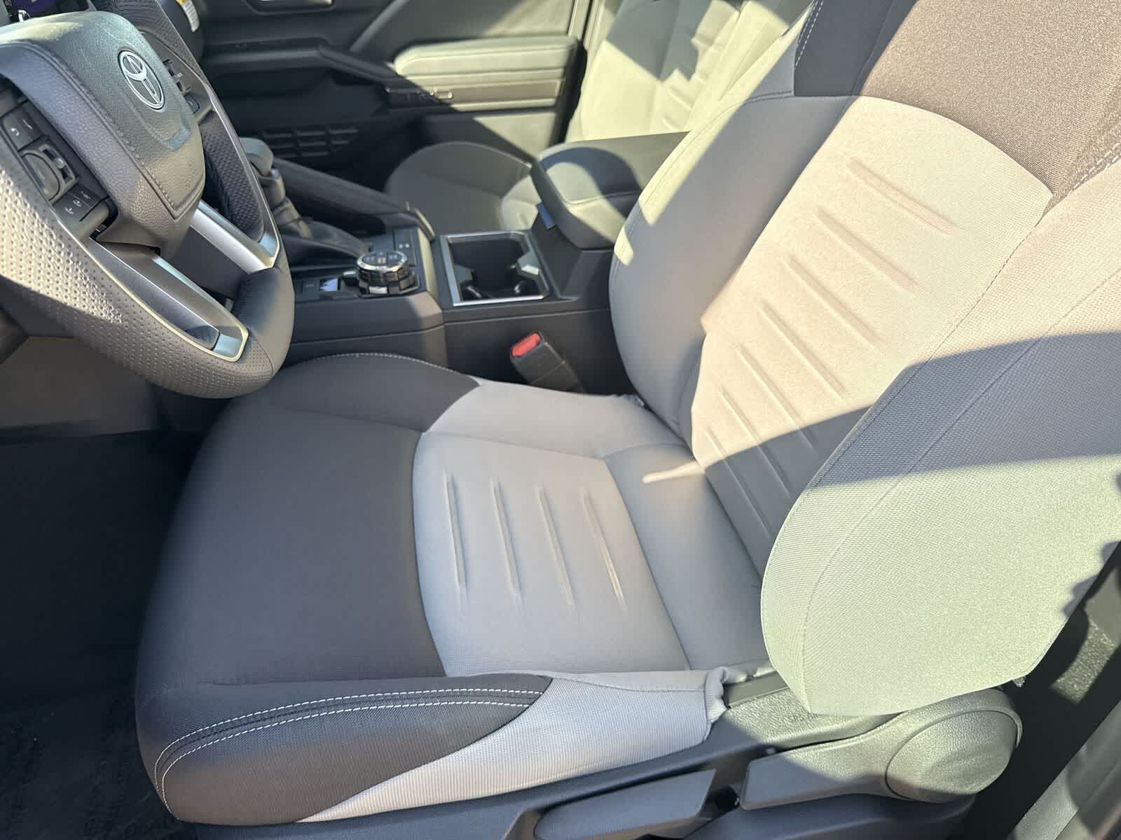 Thumbnail: 2025 Toyota Tacoma - 18