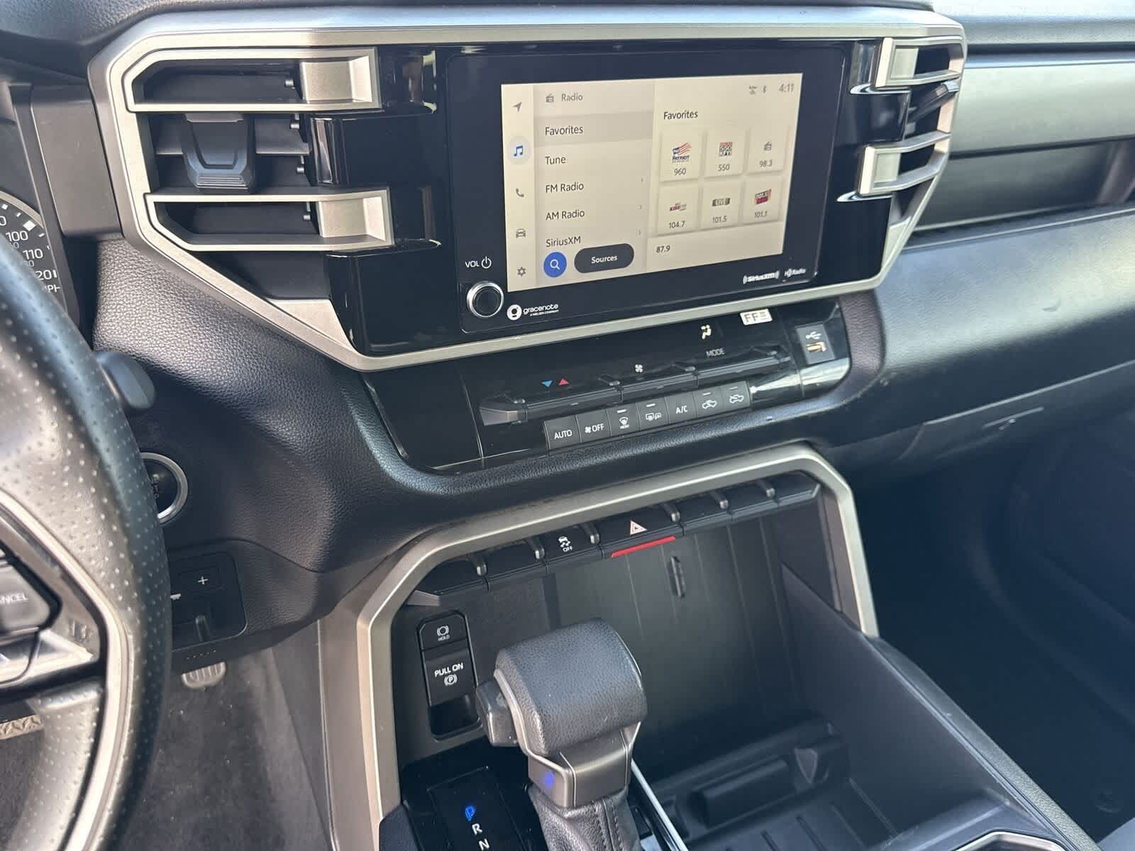 Thumbnail: 2022 Toyota Tundra - 19