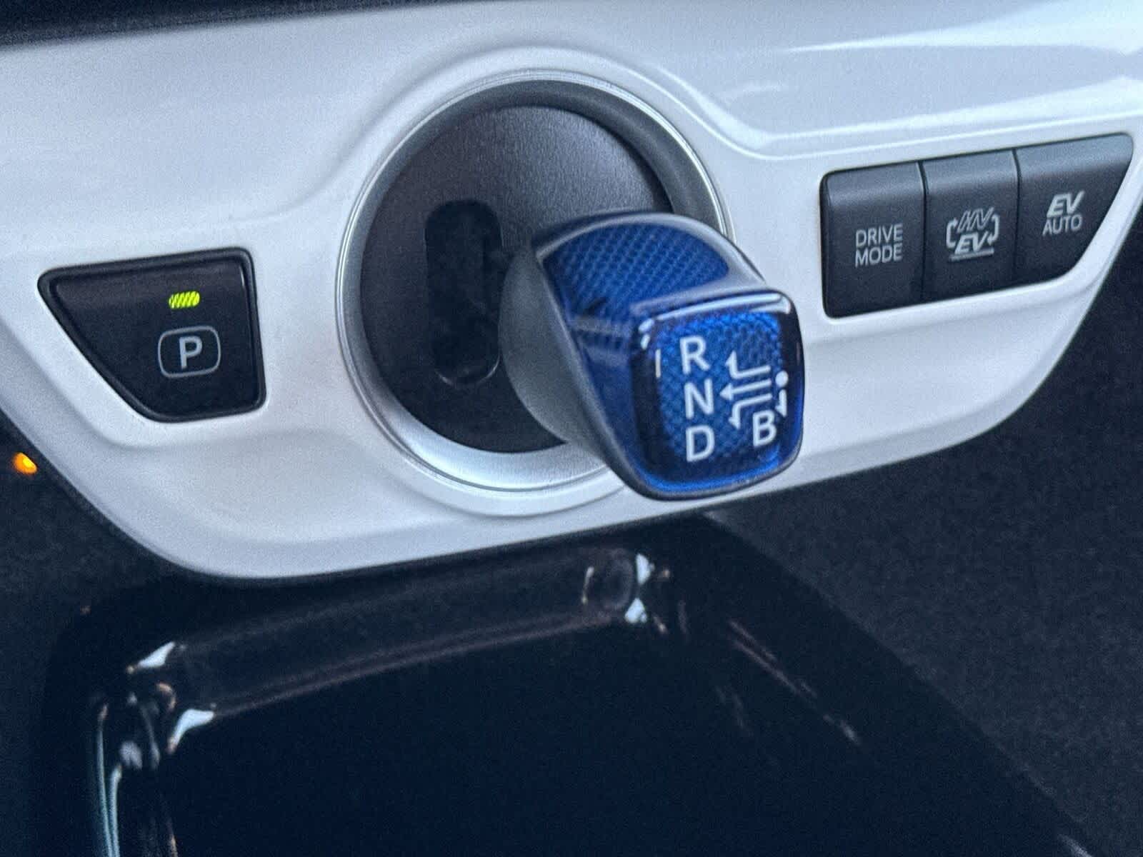 Thumbnail: 2017 Toyota Prius Prime - 25