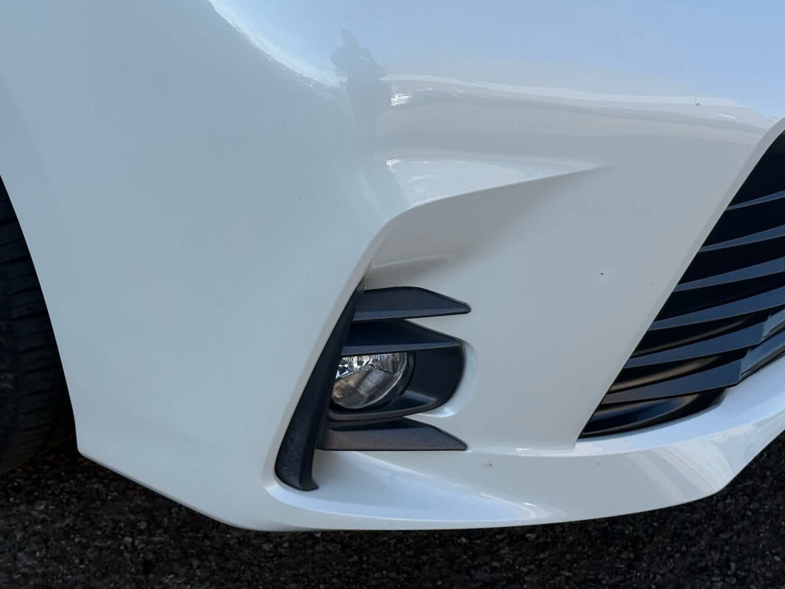 Thumbnail: 2020 Toyota Sienna - 23