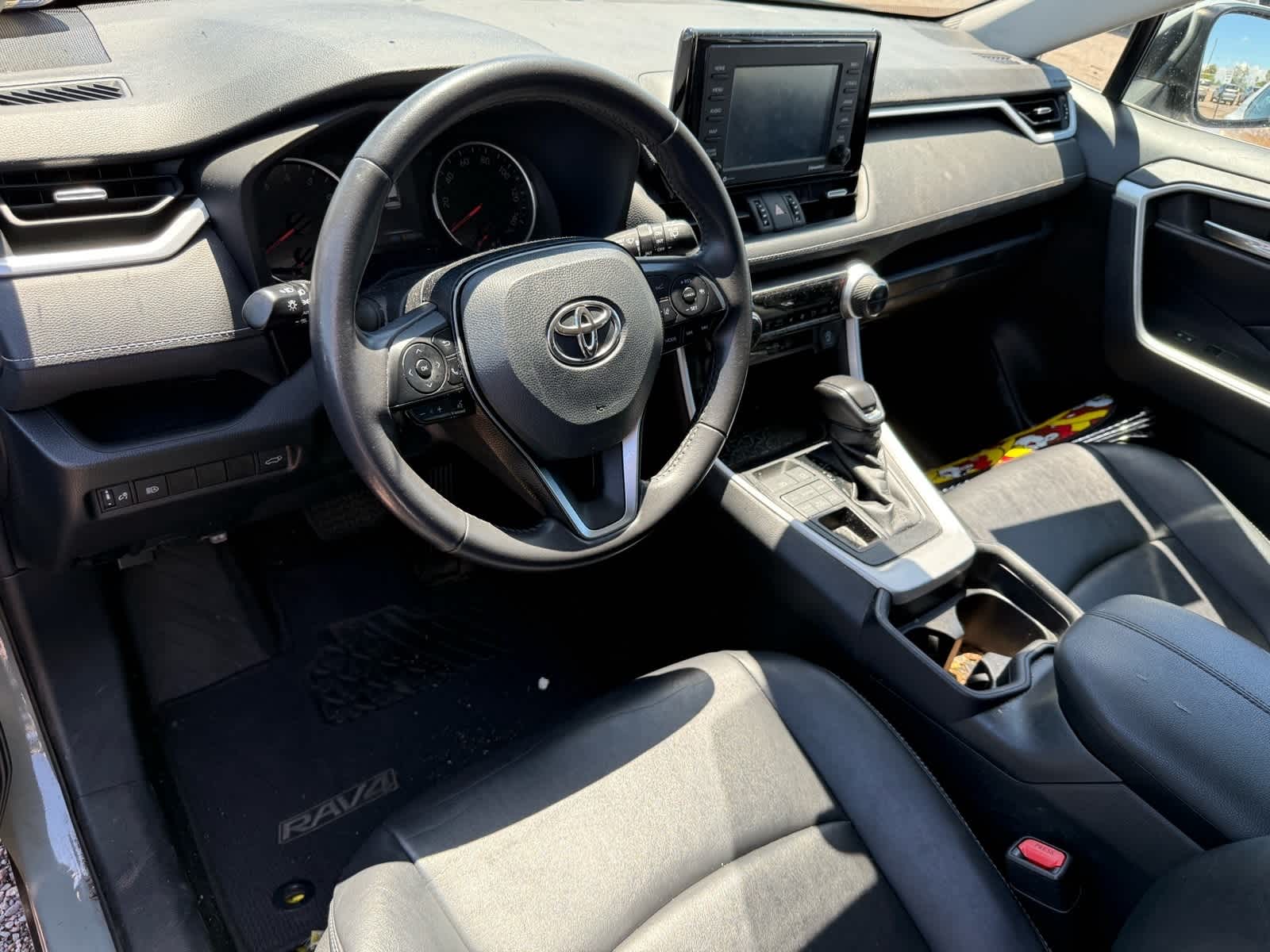 2021 Toyota RAV4 XLE Premium 18