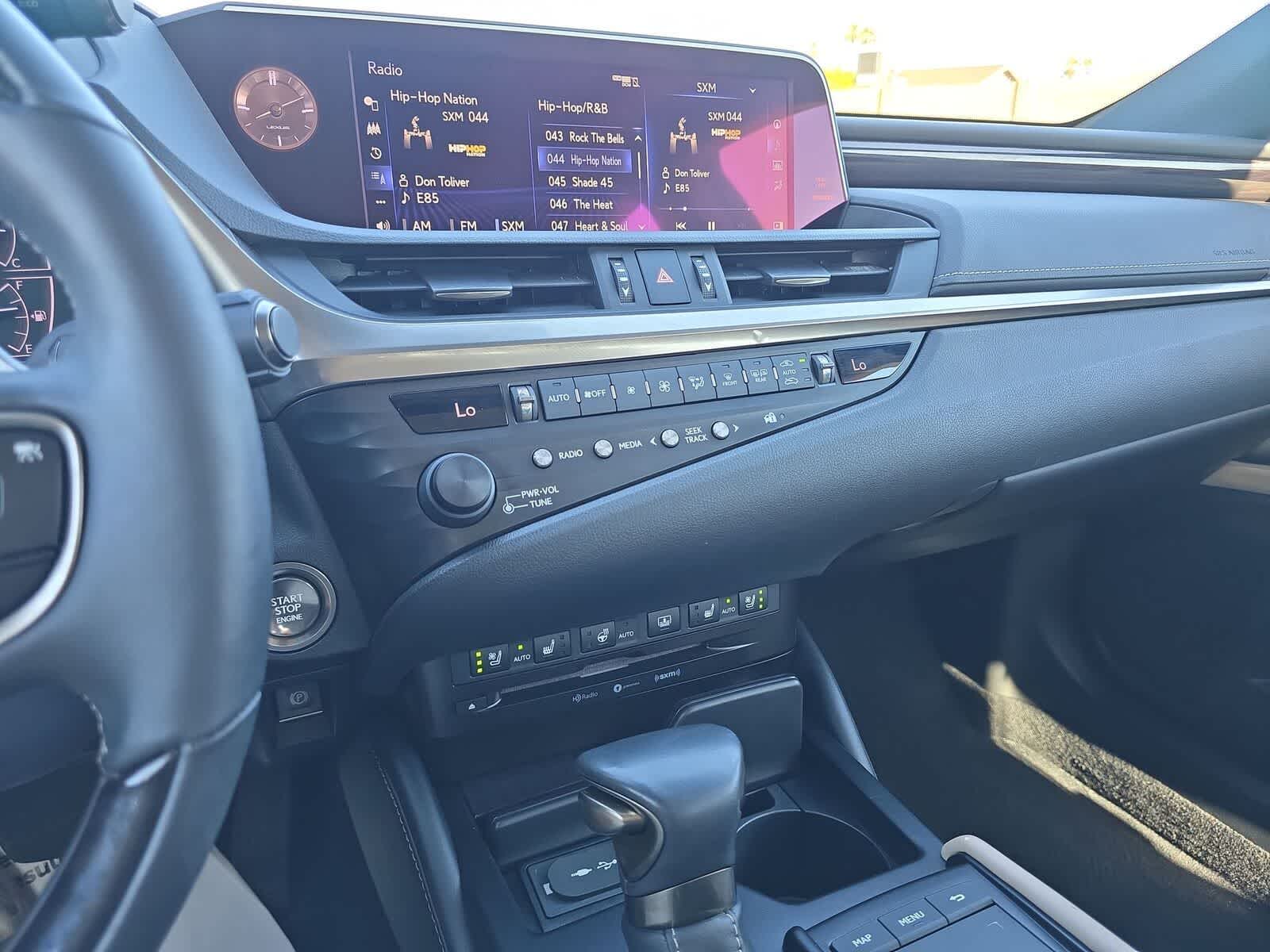 Thumbnail: 2019 Lexus ES - 19