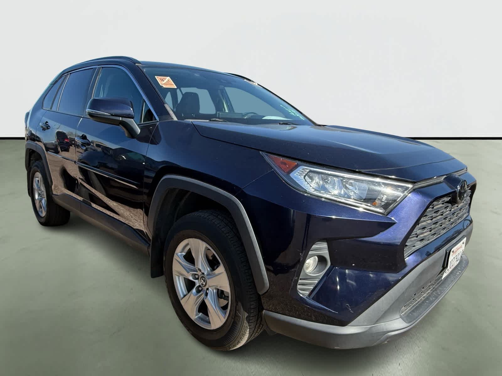 Thumbnail: 2020 Toyota RAV4 - 4