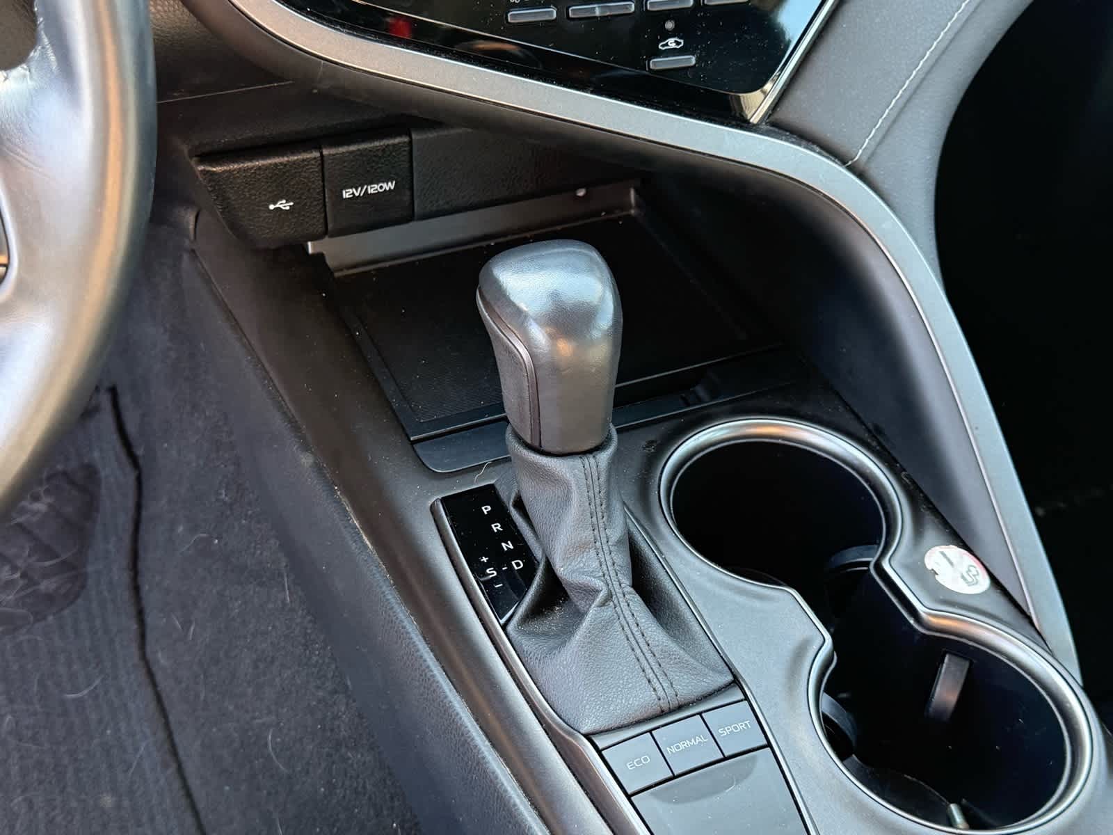 2023 Toyota Camry SE 18
