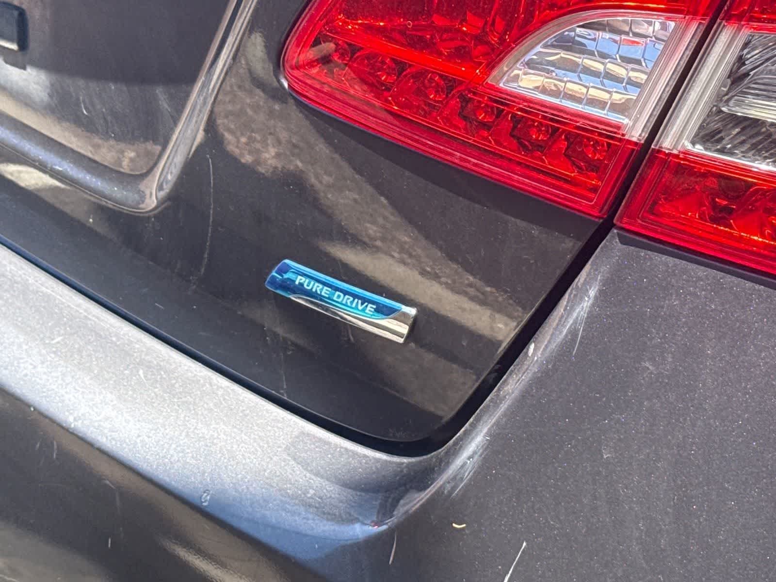 Thumbnail: 2013 Nissan Sentra - 10