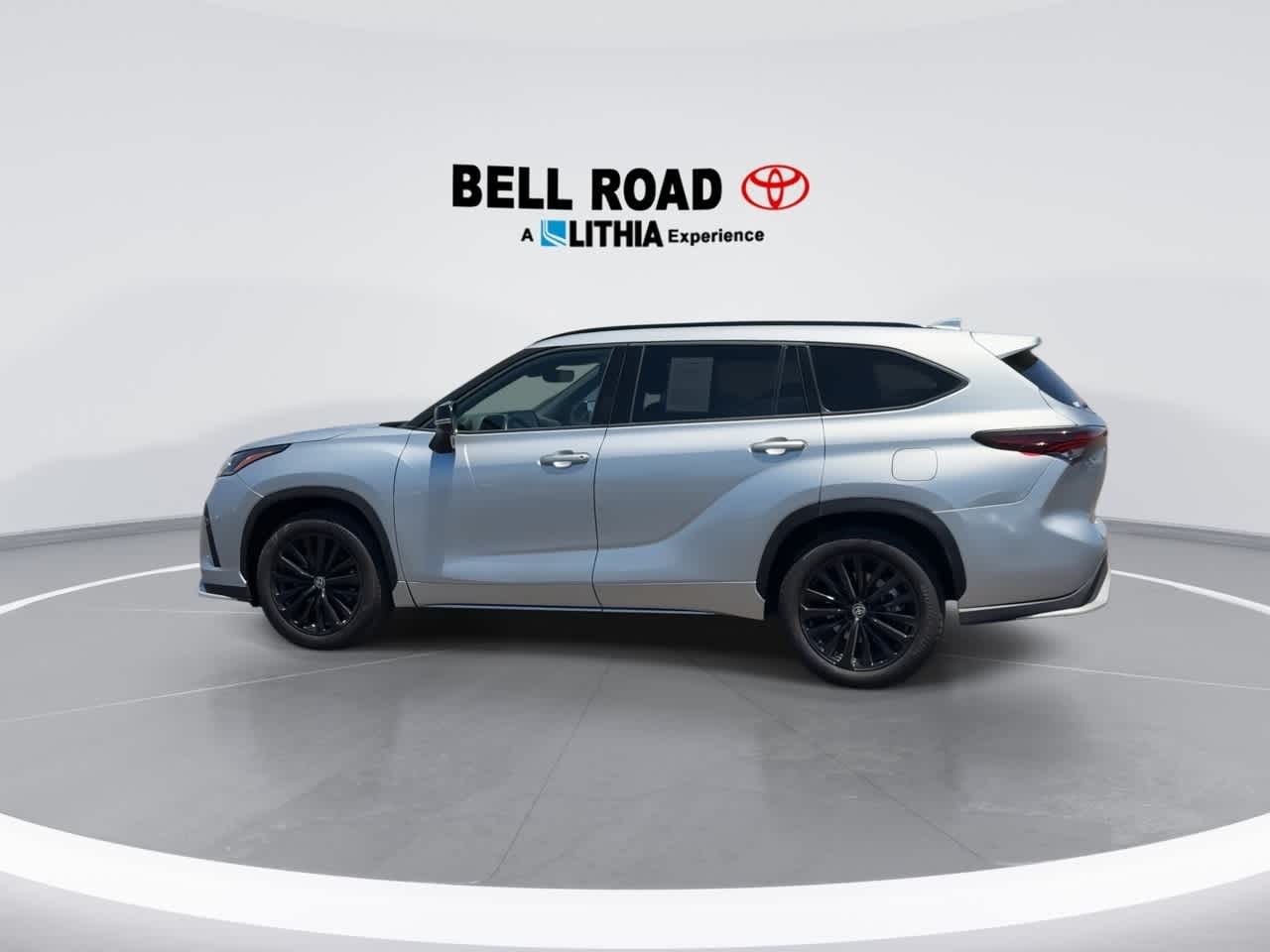 Thumbnail: 2024 Toyota Highlander - 5