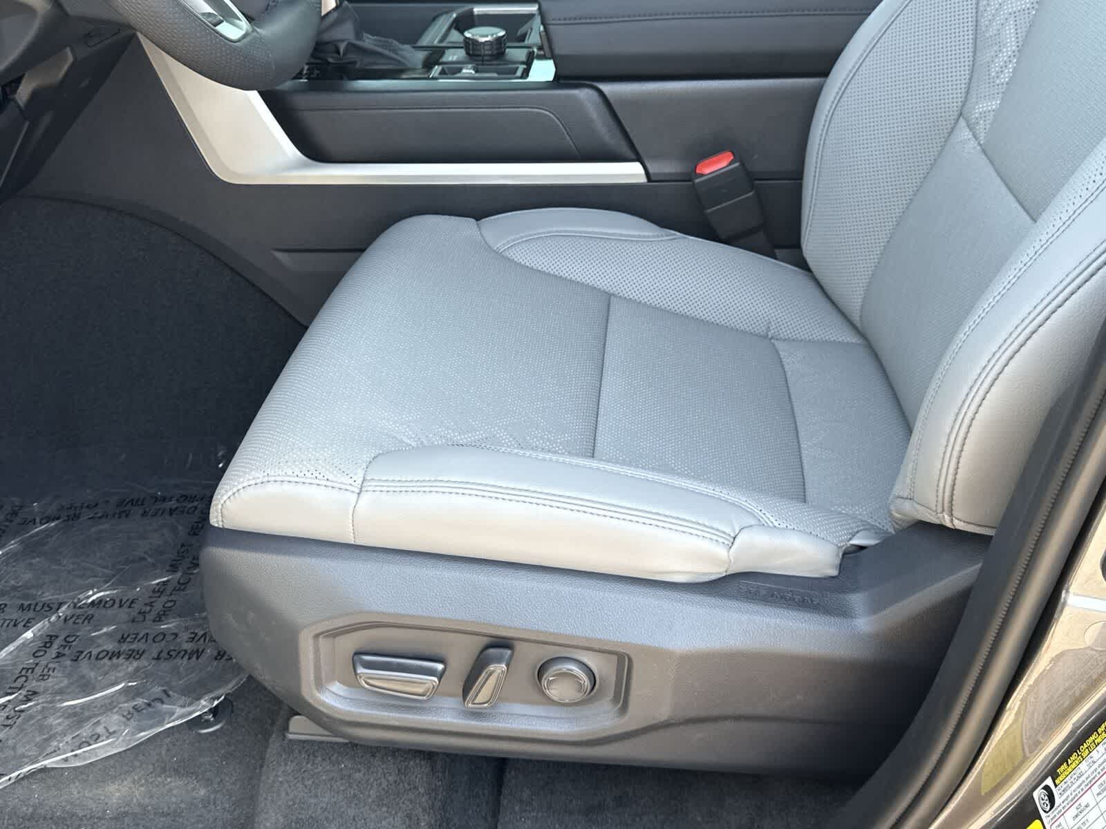 Thumbnail: 2025 Toyota Tundra - 19