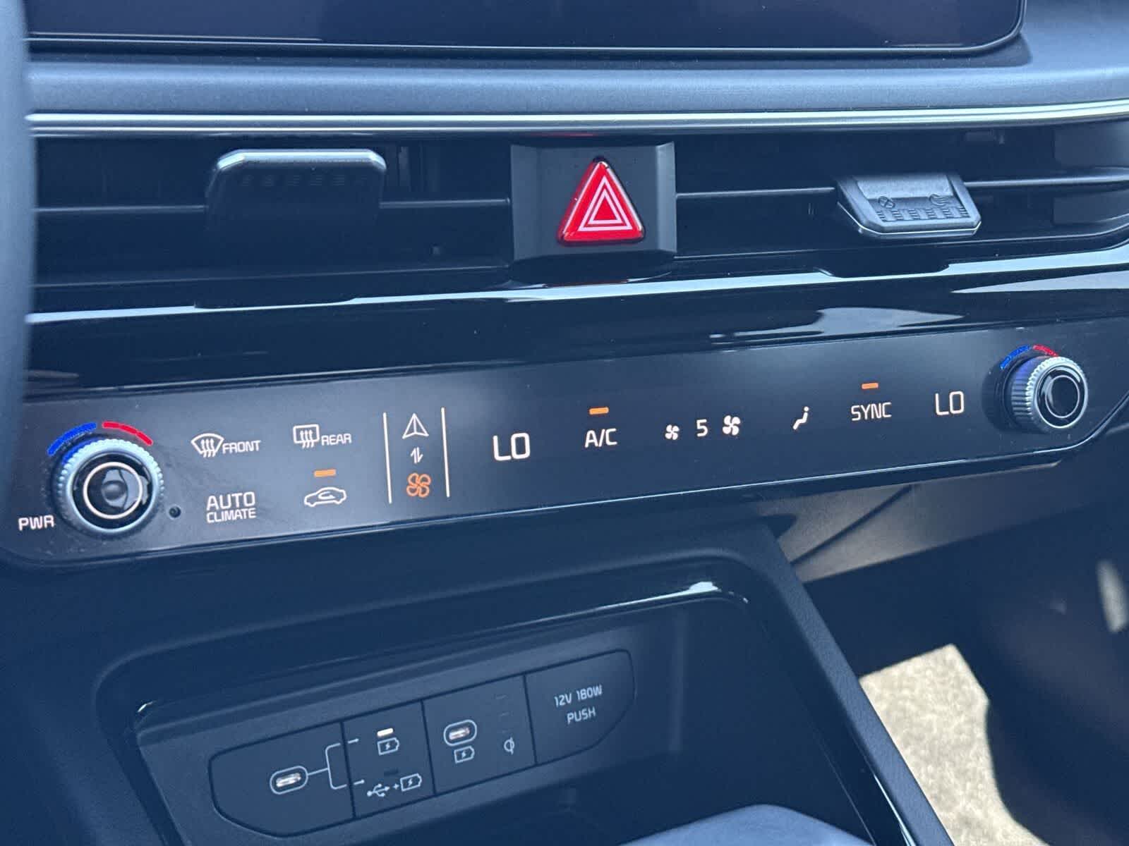 Thumbnail: 2025 Kia K5 - 23