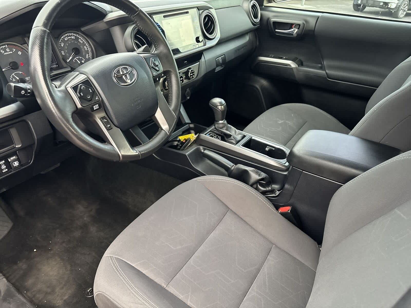 Thumbnail: 2017 Toyota Tacoma - 16