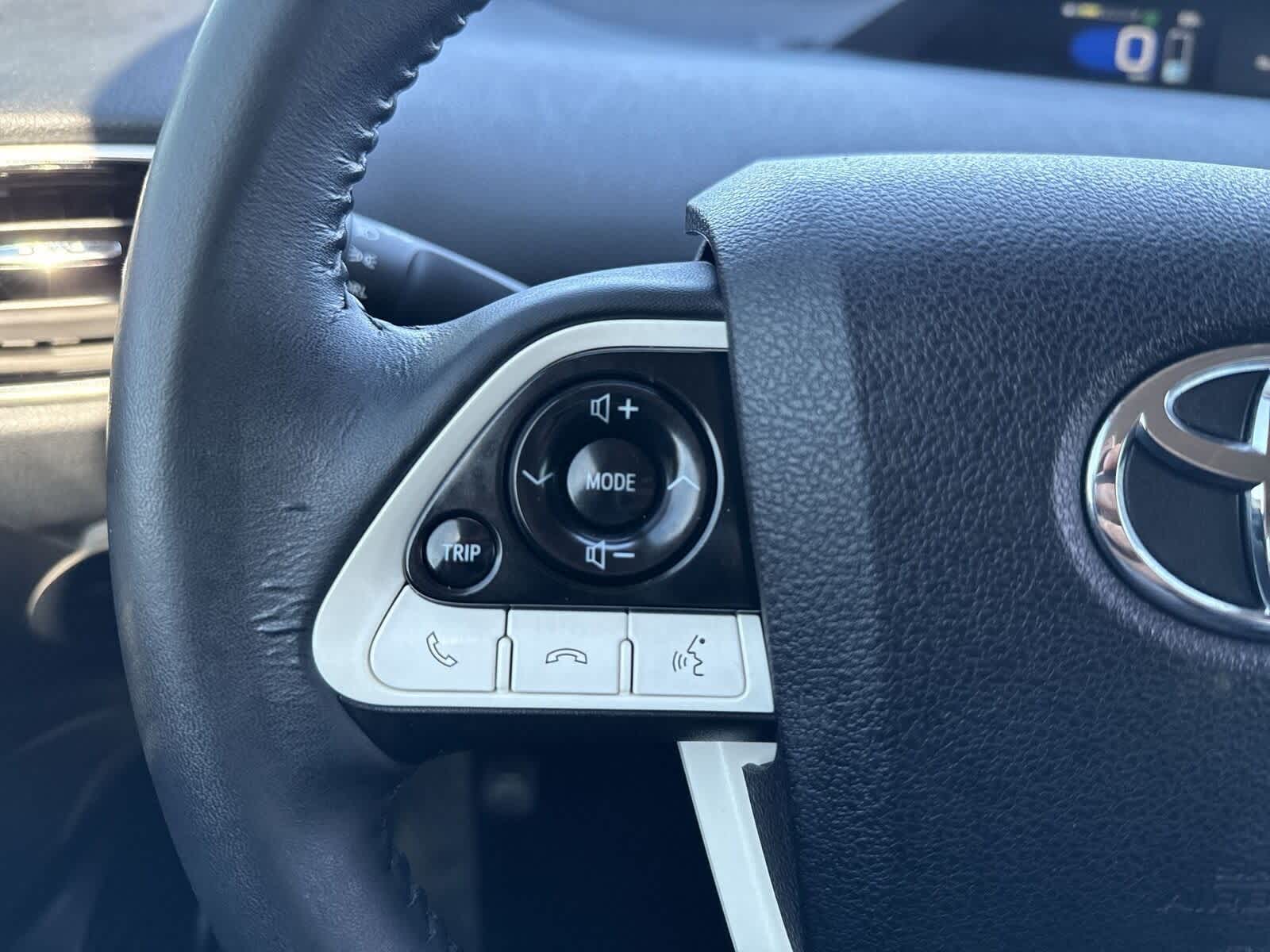 Thumbnail: 2017 Toyota Prius Prime - 28