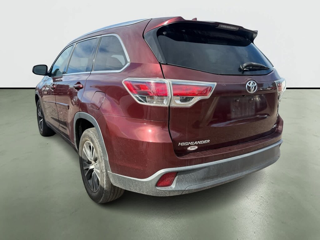 Used 2016 Toyota Highlander XLE SUV