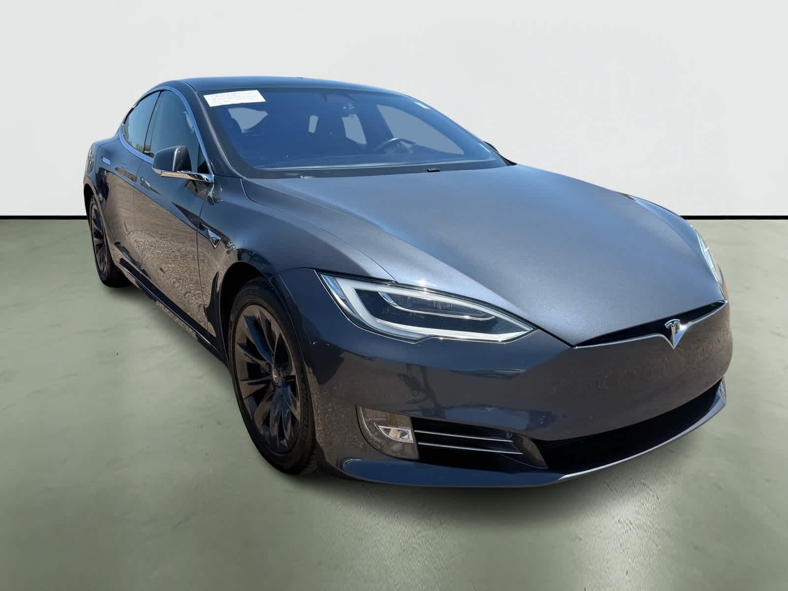 Thumbnail: 2018 Tesla Model S - 5