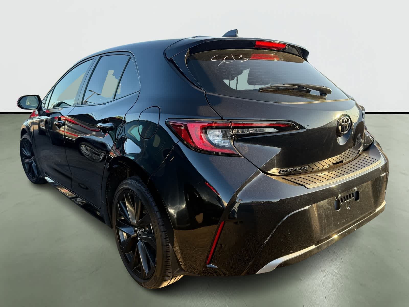 Thumbnail: 2025 Toyota Corolla - 3