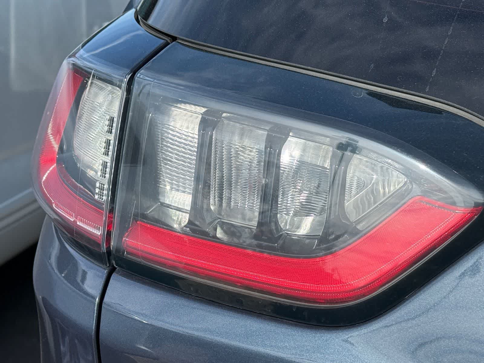 Thumbnail: 2021 Jeep Cherokee - 14