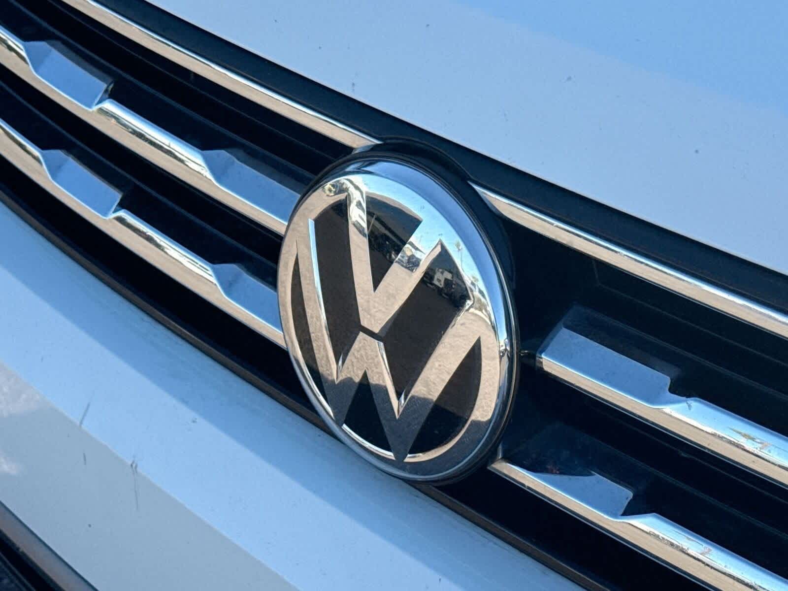 Thumbnail: 2019 Volkswagen Tiguan - 32