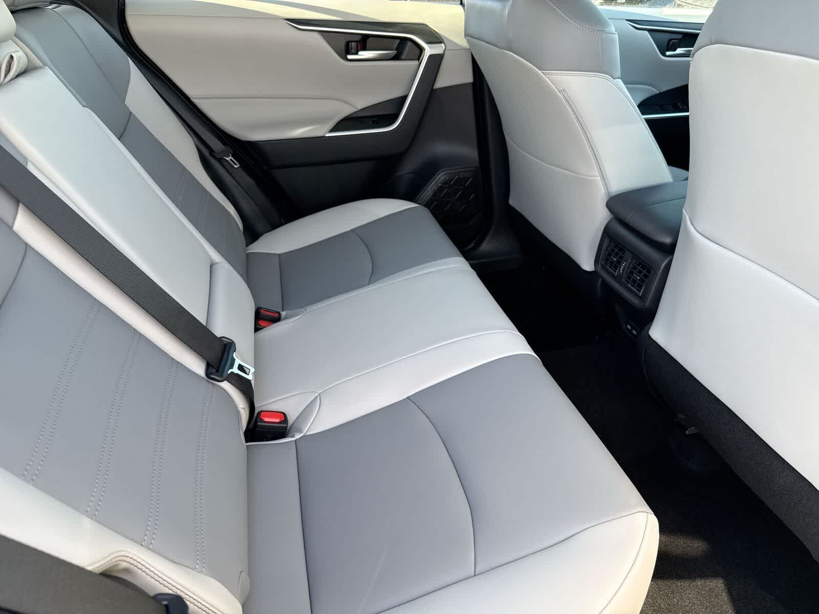 Thumbnail: 2025 Toyota RAV4 - 13