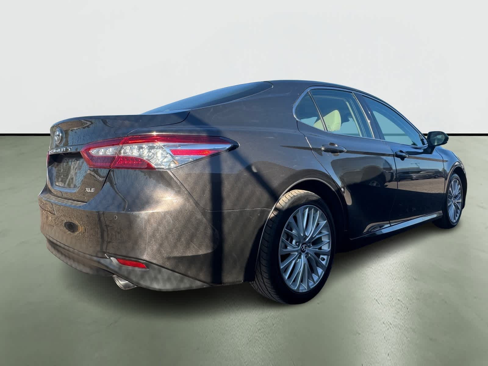 Thumbnail: 2018 Toyota Camry - 4