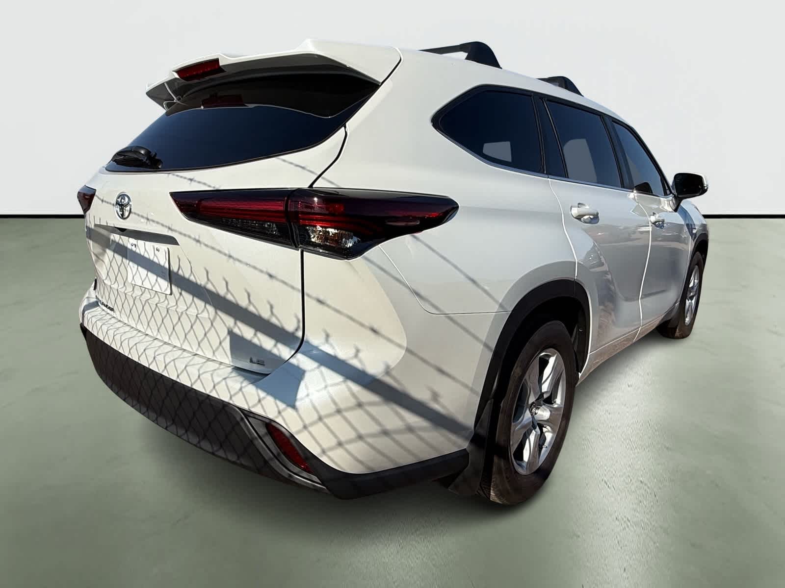 Thumbnail: 2024 Toyota Highlander - 4