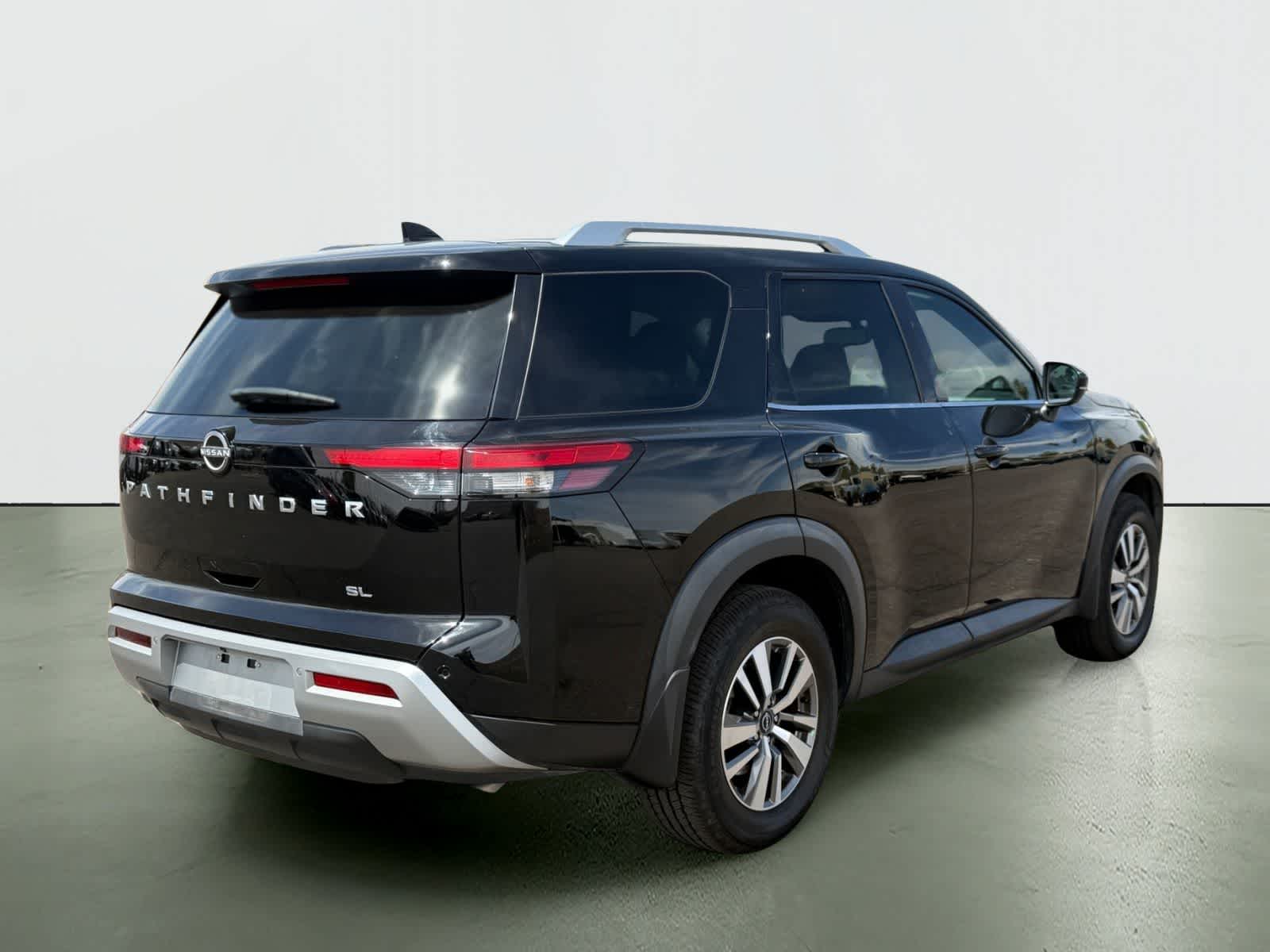 Thumbnail: 2022 Nissan Pathfinder - 5