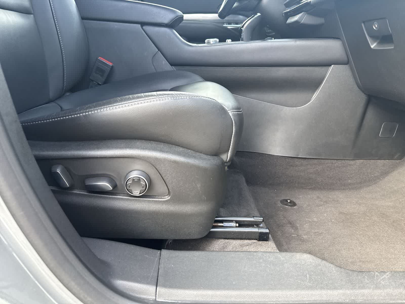 Thumbnail: 2024 Cadillac XT4 - 13