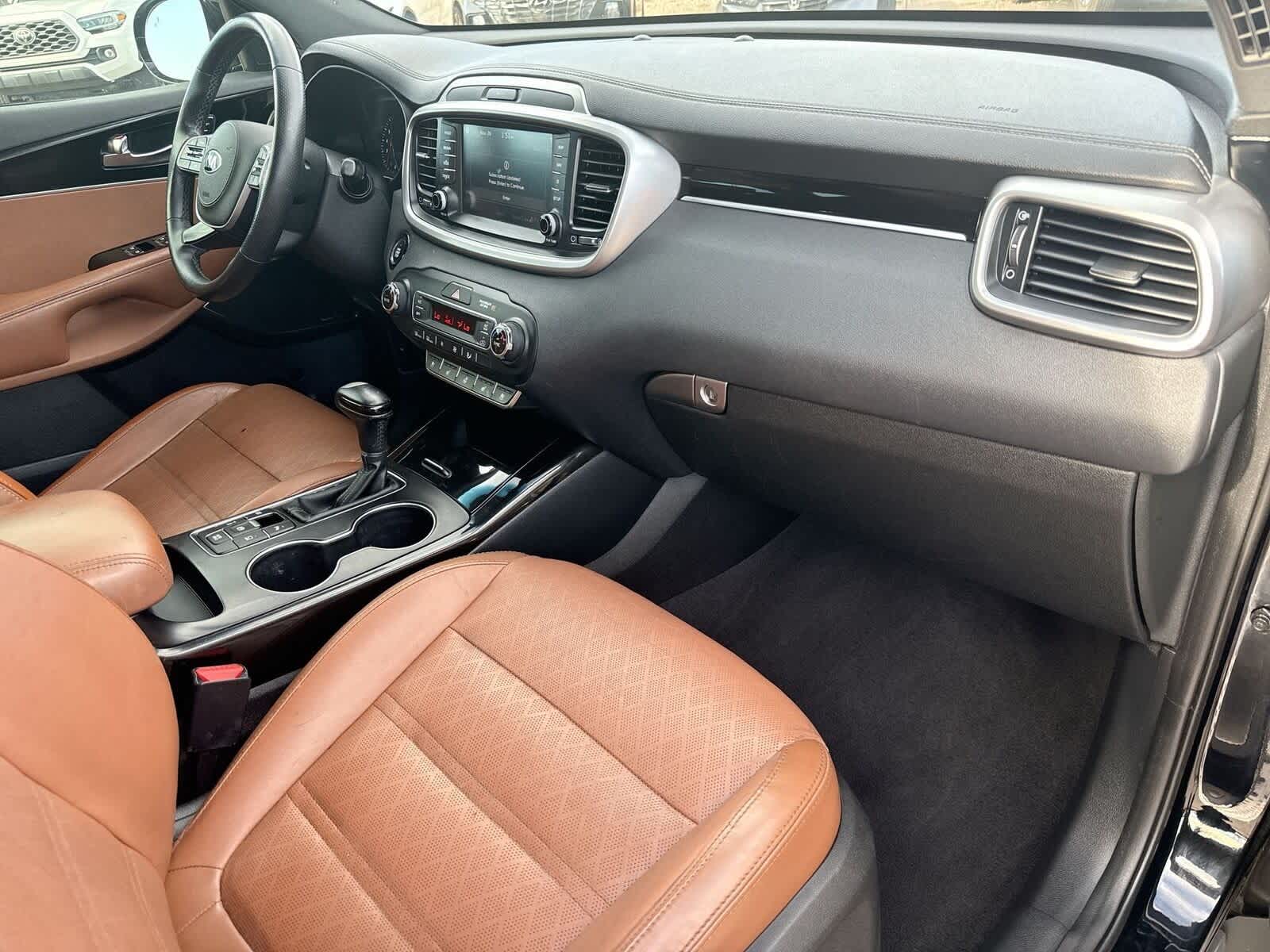 Thumbnail: 2019 Kia Sorento - 11