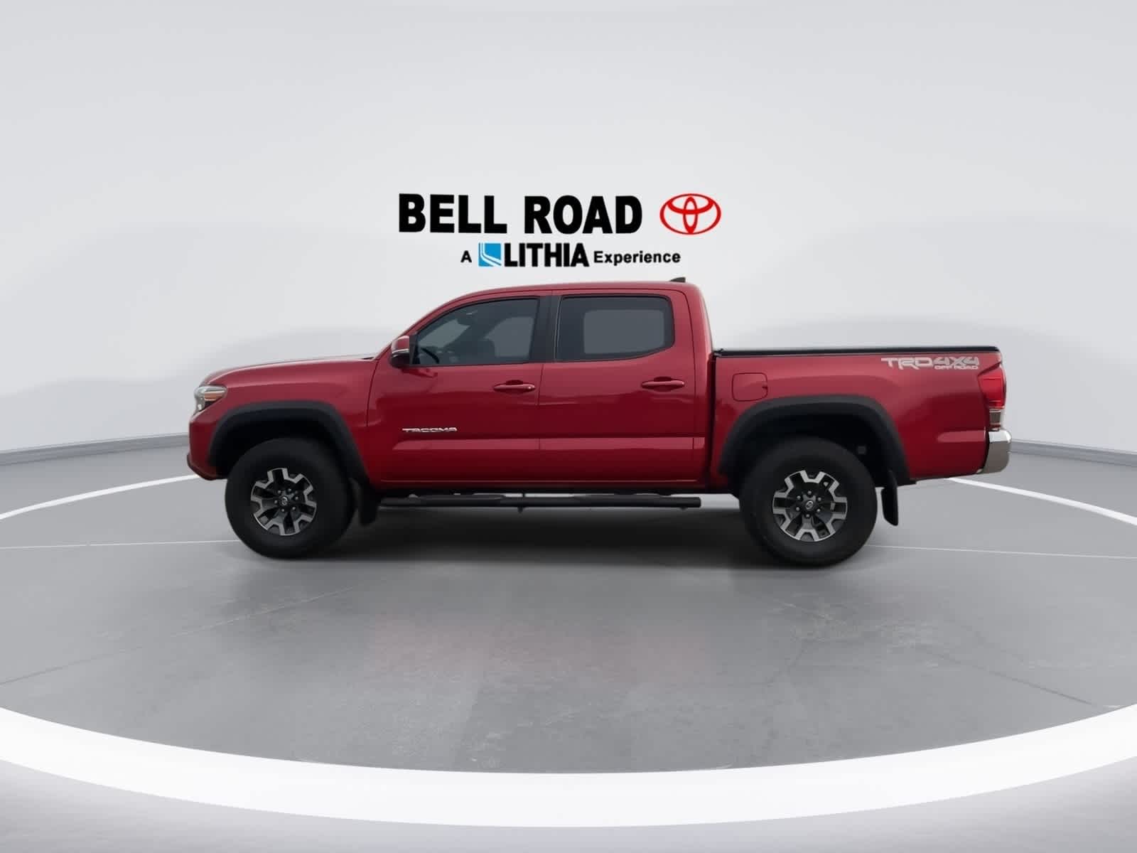 Thumbnail: 2017 Toyota Tacoma - 5