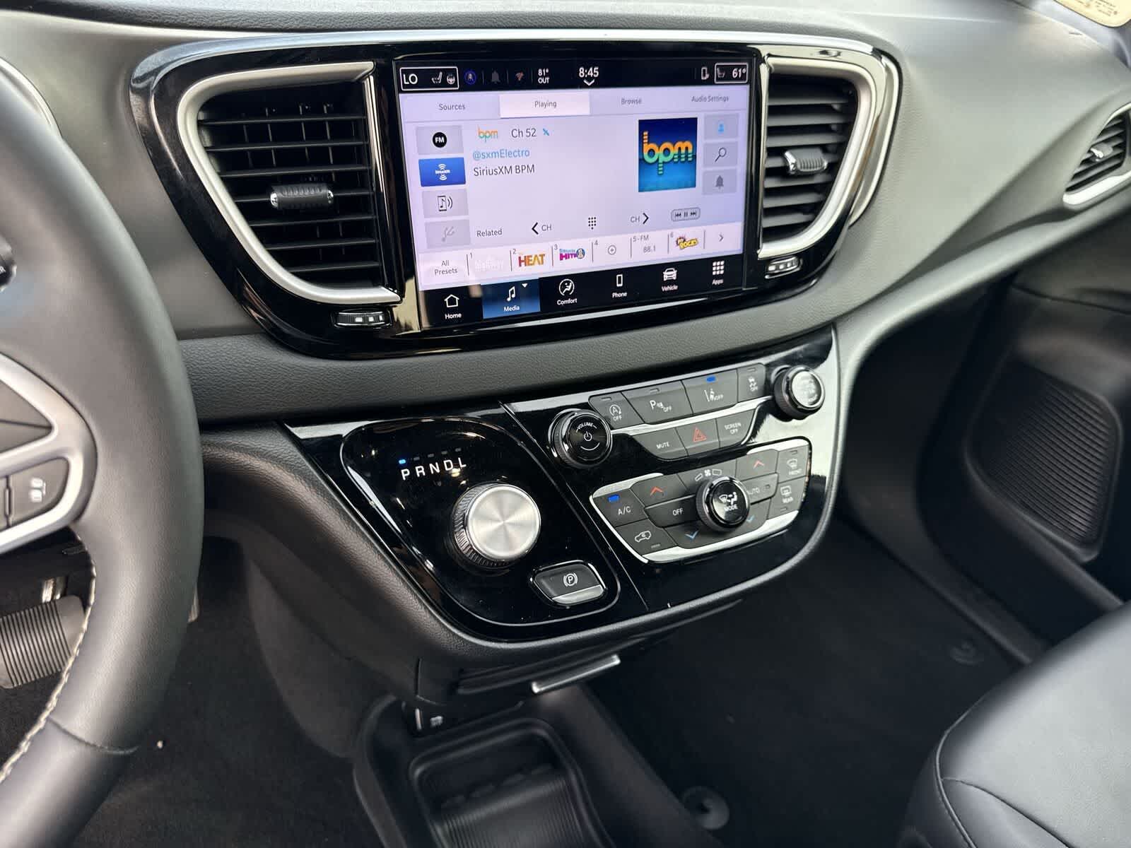 Thumbnail: 2025 Chrysler Pacifica - 20