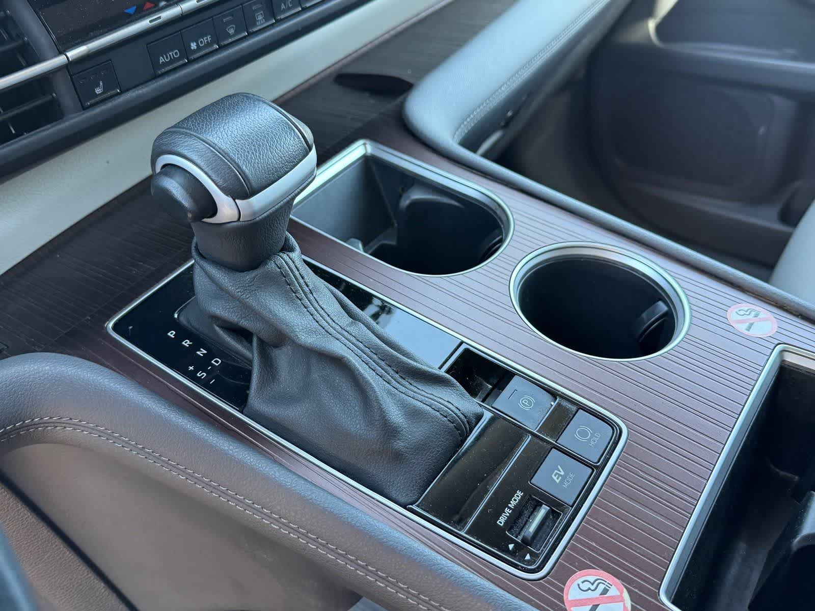 Thumbnail: 2024 Toyota Sienna - 15