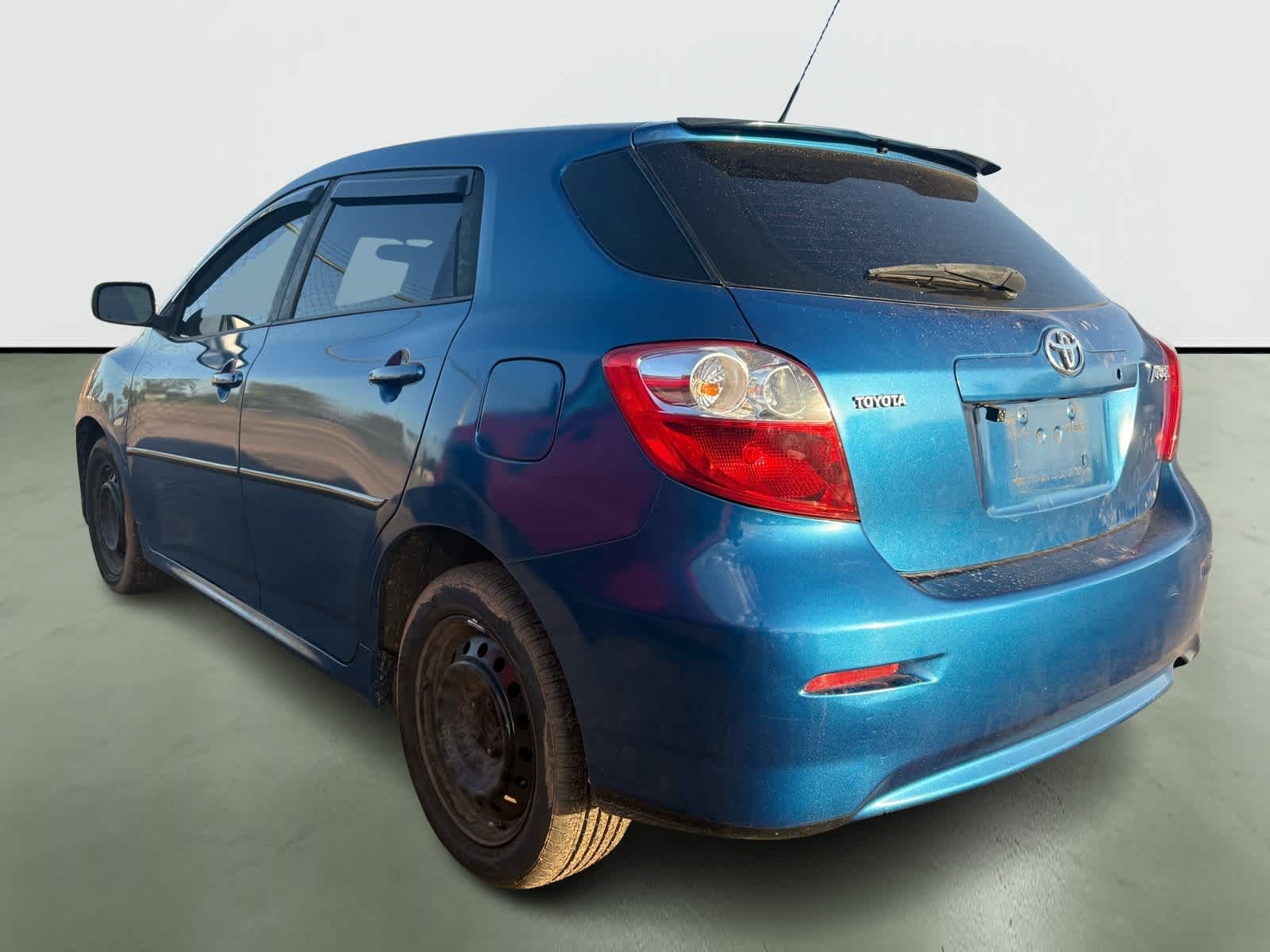Thumbnail: 2009 Toyota Matrix - 3